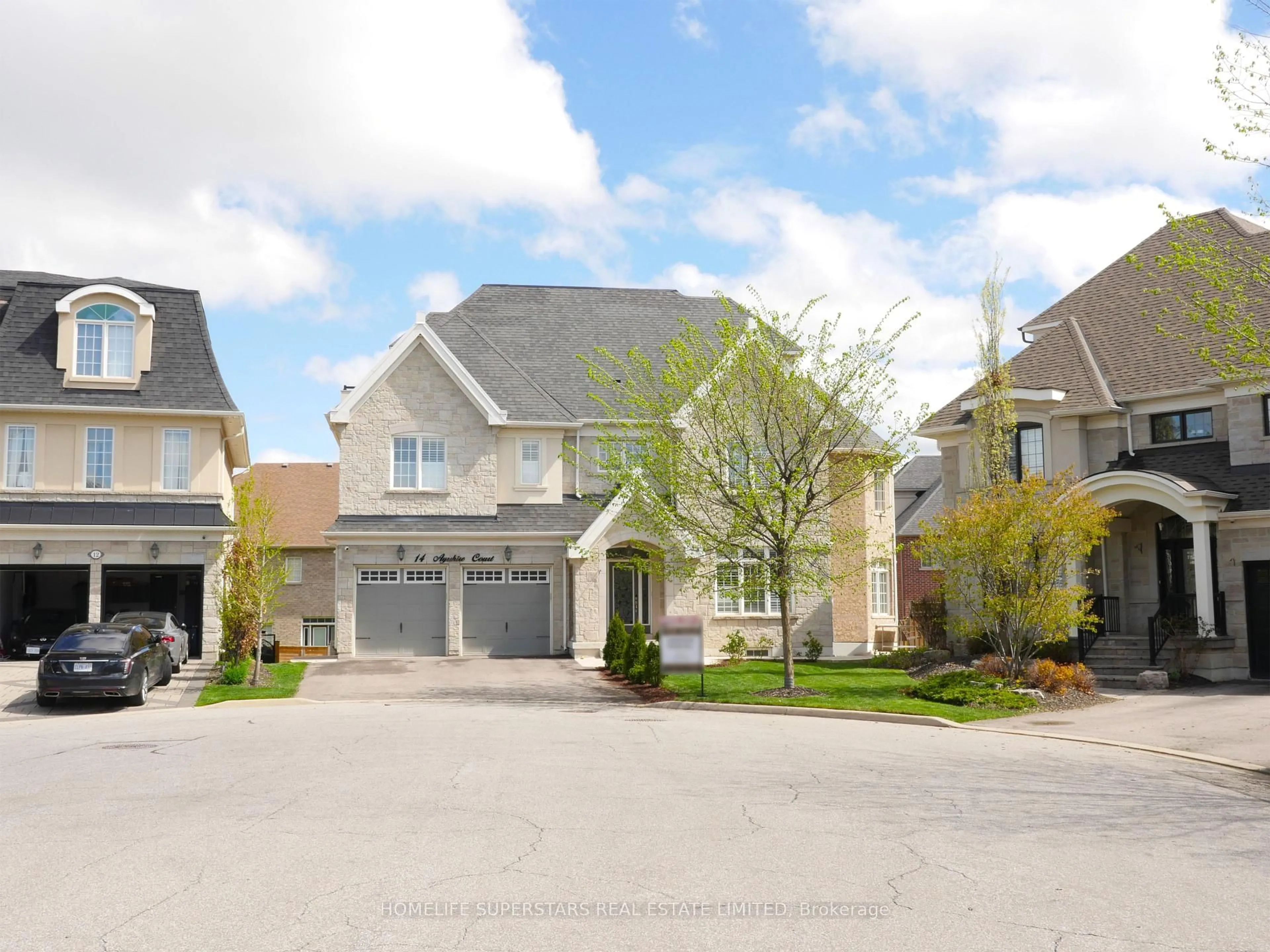 Home with brick exterior material, street for 14 Ayrshire Crt, Brampton Ontario L6Z 0G6