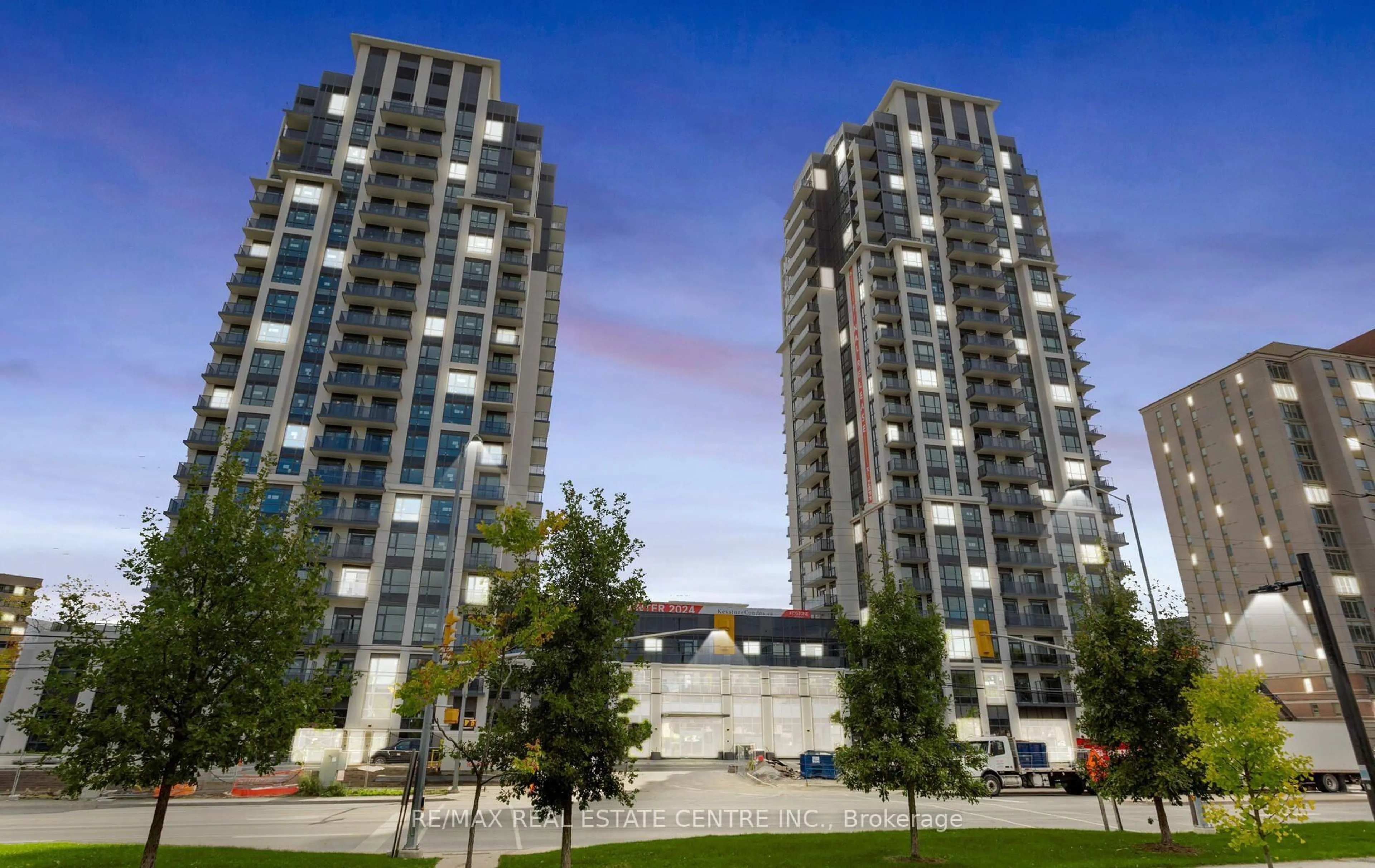 Unknown for 204 Burnhamthorpe Rd #1307, Mississauga Ontario L5A 0B3