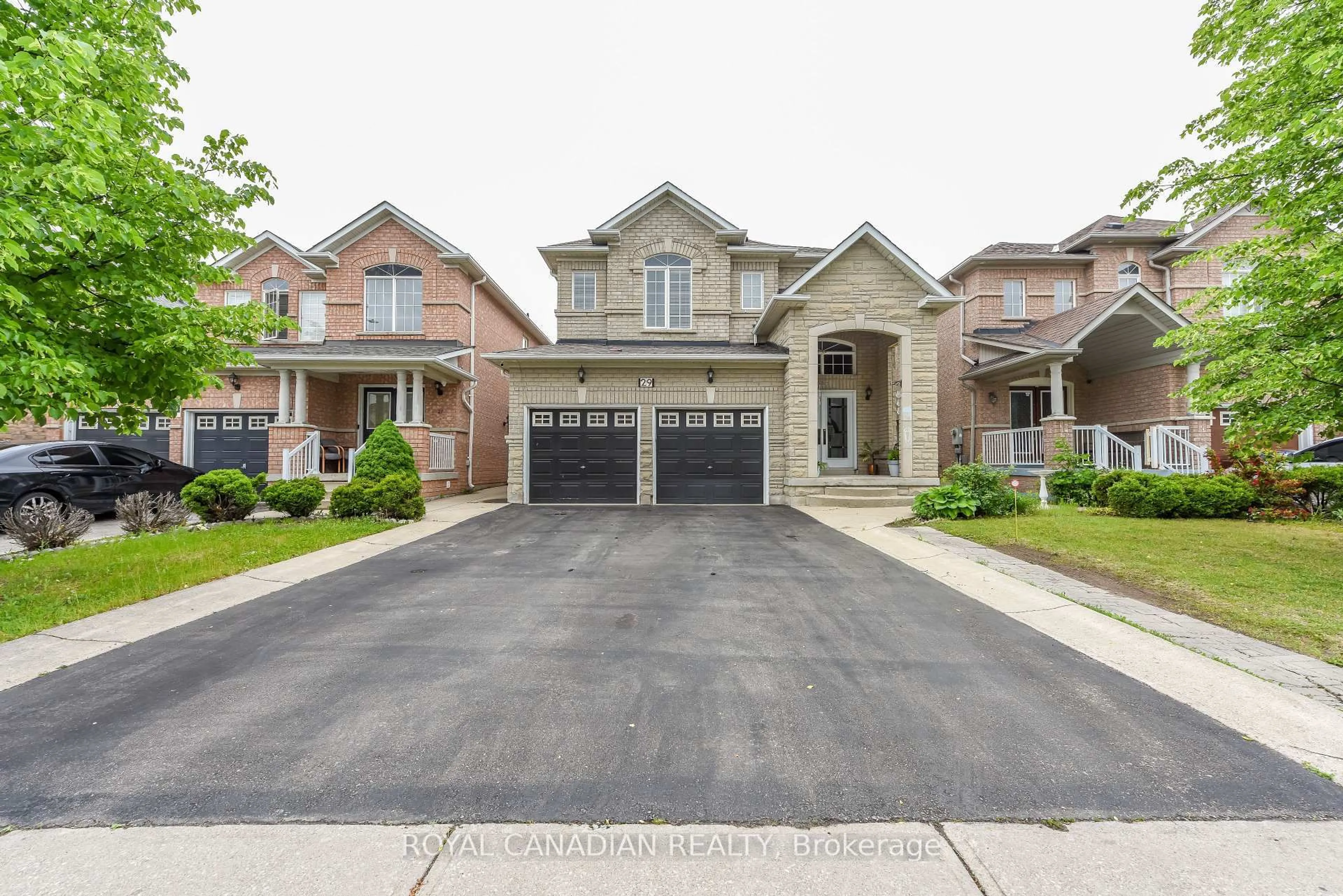 Home with brick exterior material, street for 29 Dewside Dr, Brampton Ontario L6R 3B7