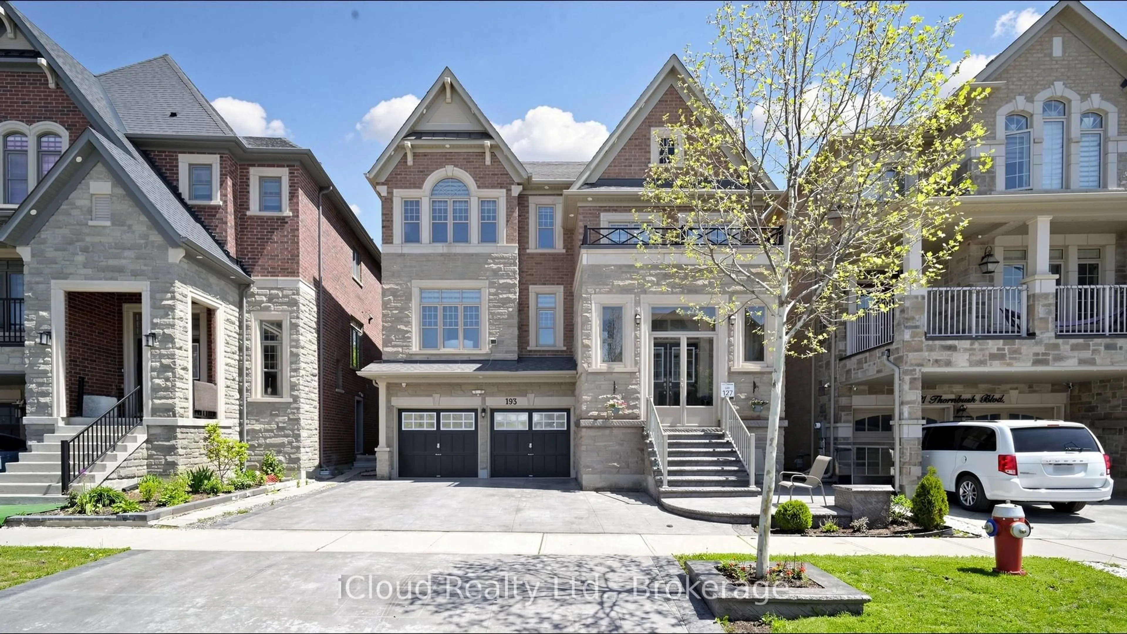 Home with brick exterior material, street for 193 THORNBUSH Blvd, Brampton Ontario L7A 4R7