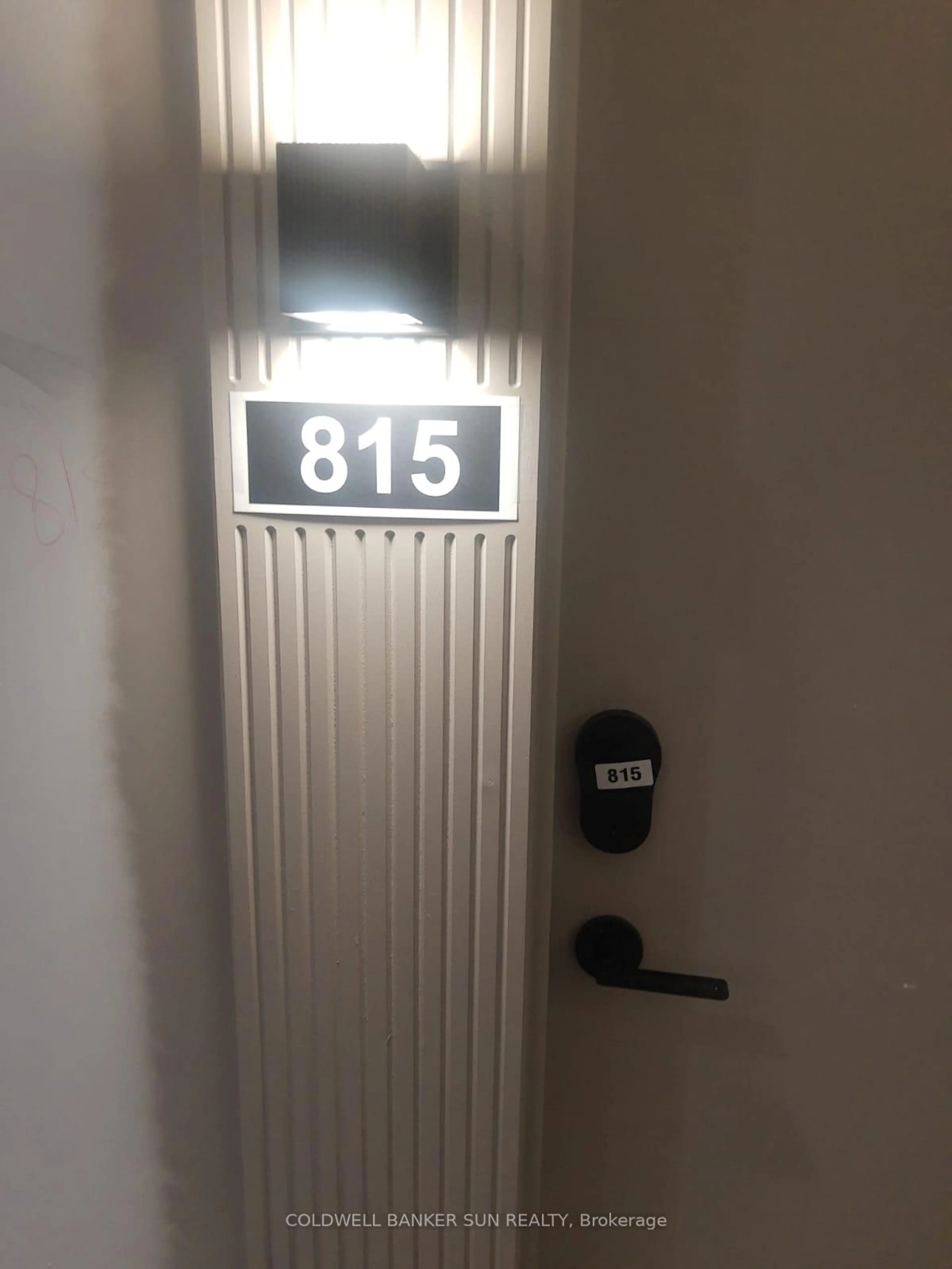 Indoor entryway for 225 Malta Ave #815, Brampton Ontario L6Y 4M5