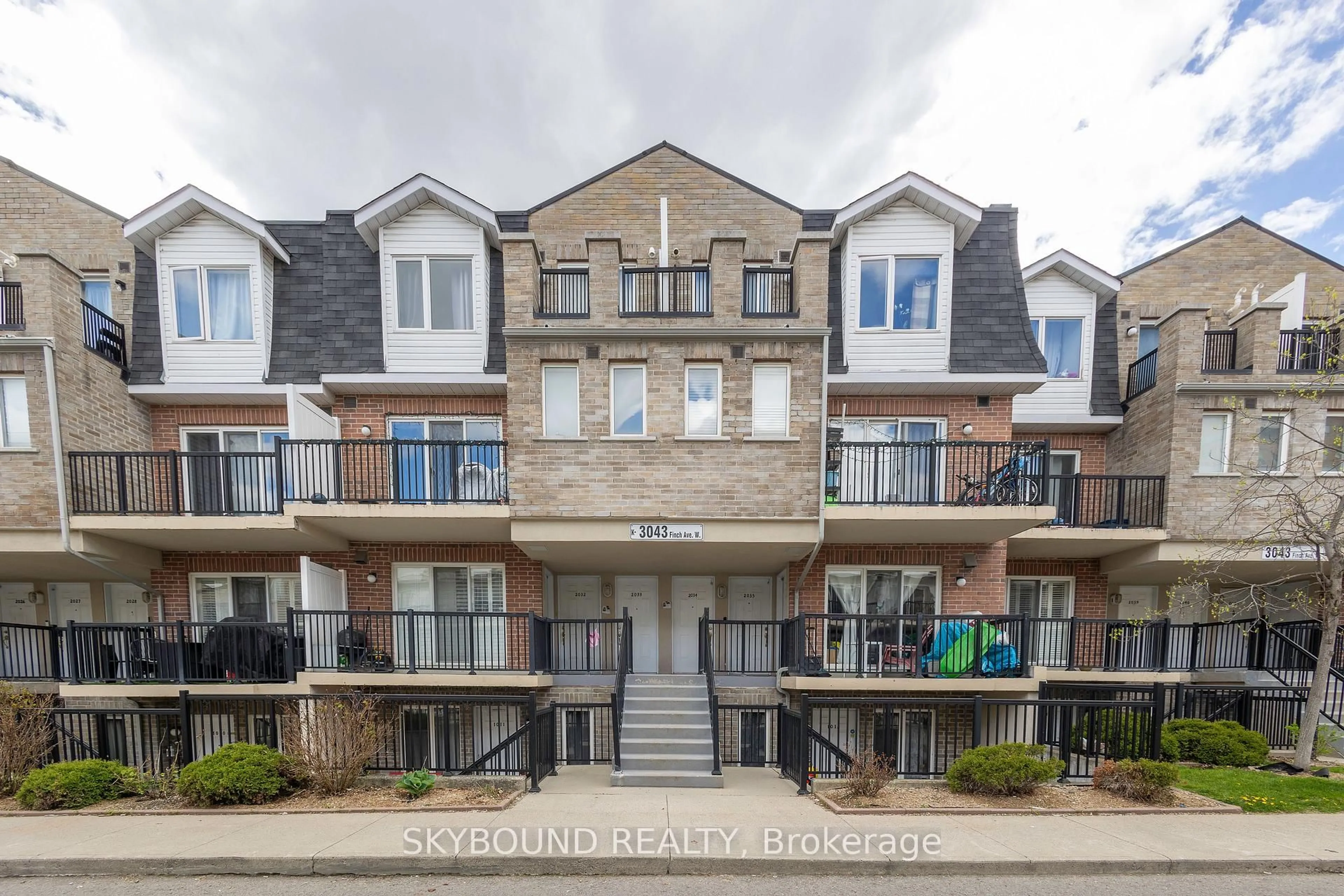 Unknown for 3043 Finch Ave #2033, Toronto Ontario M9M 0A4