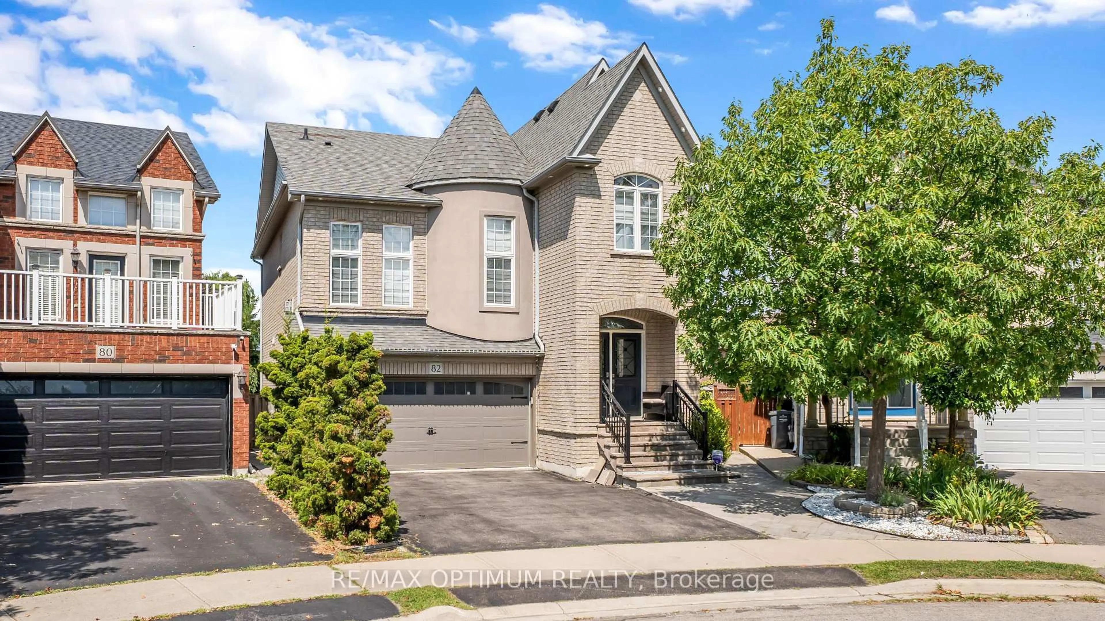 Home with brick exterior material, street for 82 Penbridge Circ, Brampton Ontario L7A 2R1