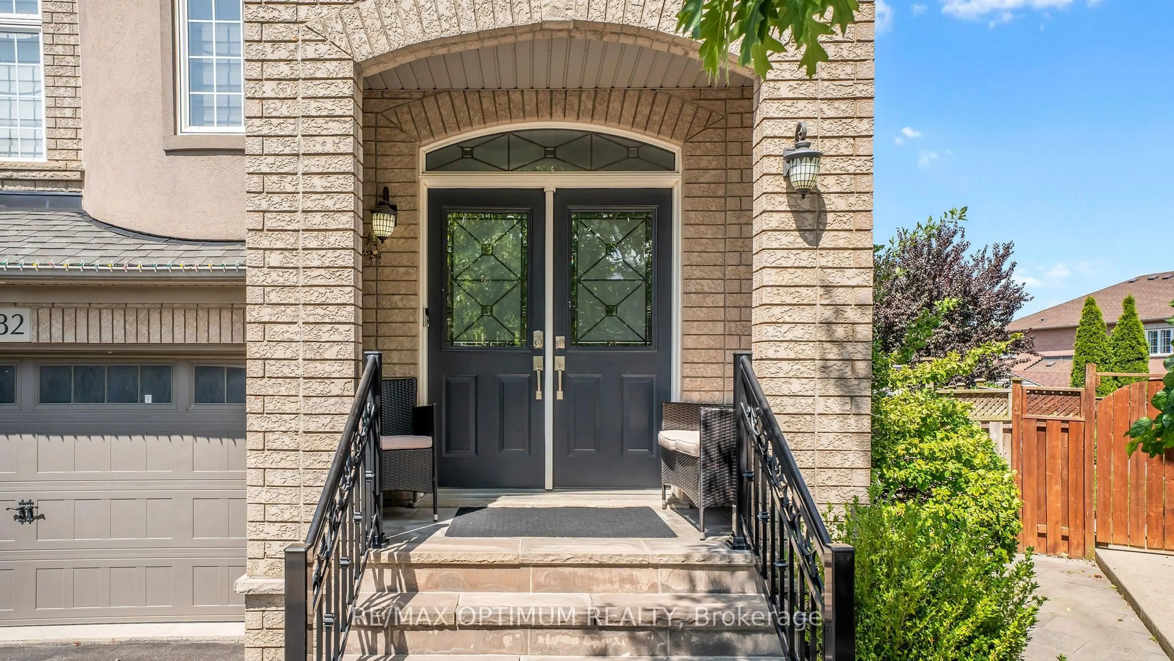 Home with brick exterior material, street for 82 Penbridge Circ, Brampton Ontario L7A 2R1