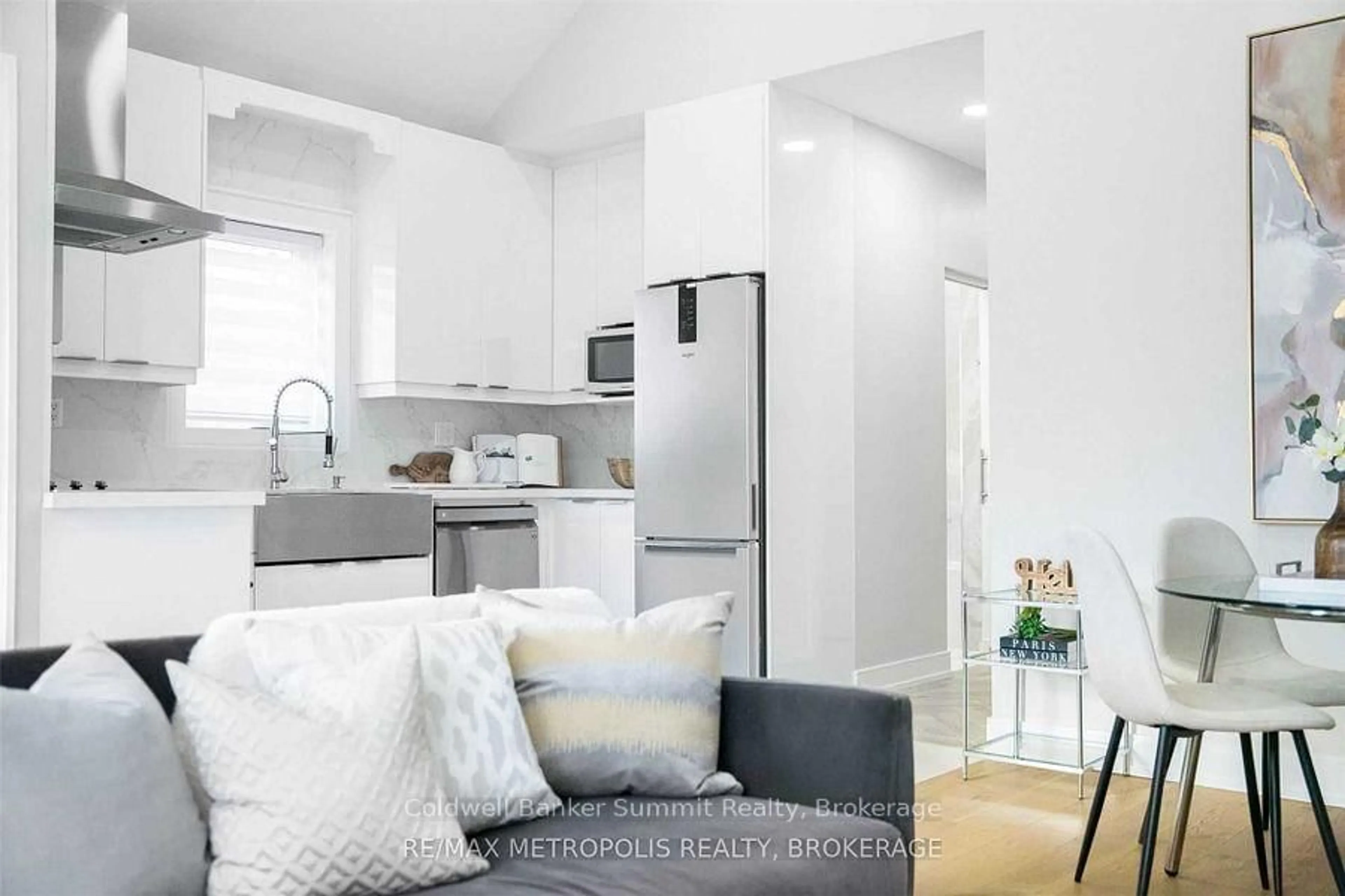 Open concept kitchen, unknown for 44 Ypres Rd, Toronto Ontario M6M 1N9