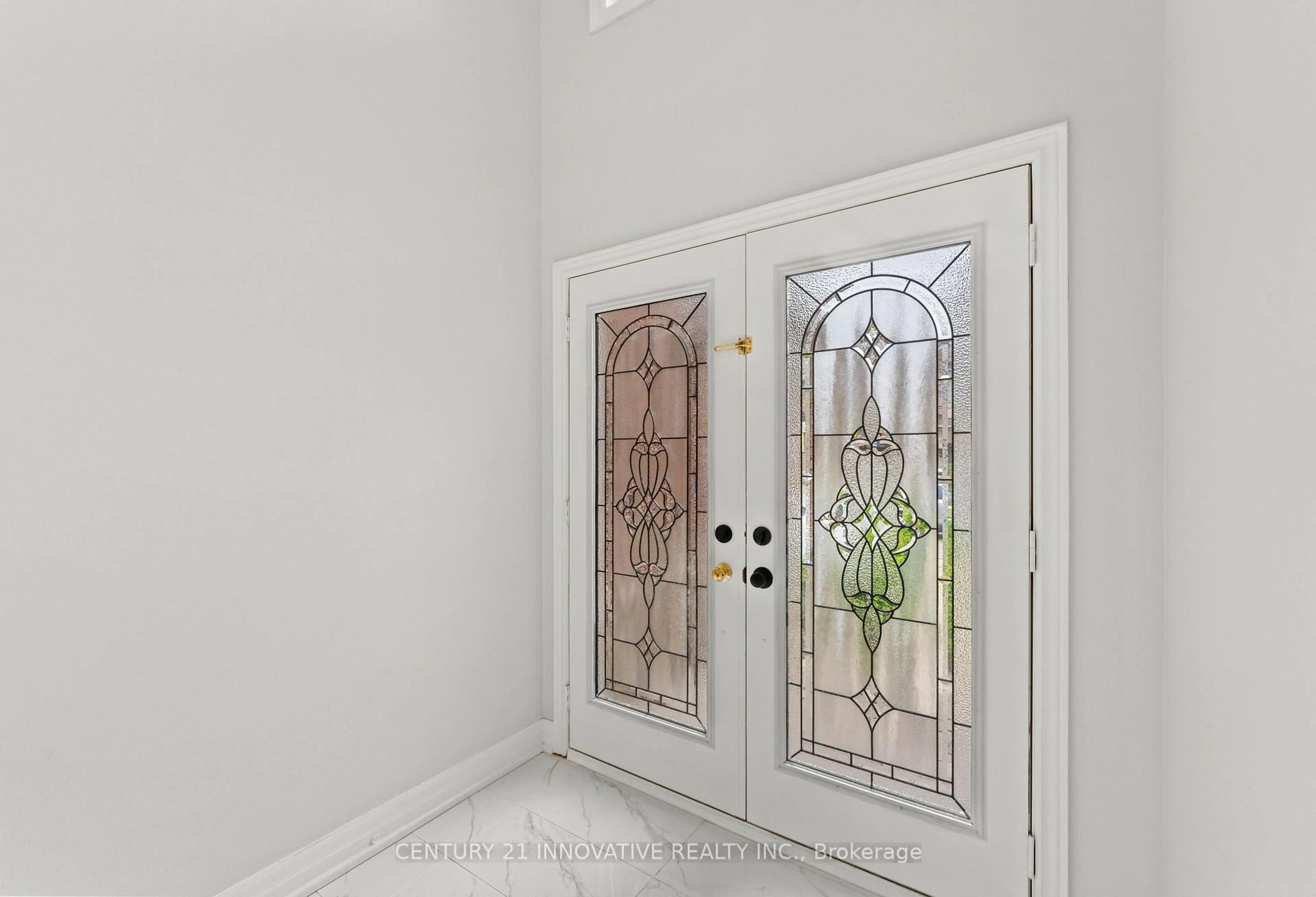 Indoor entryway for 2442 Felhaber Cres, Oakville Ontario L6H 7N8