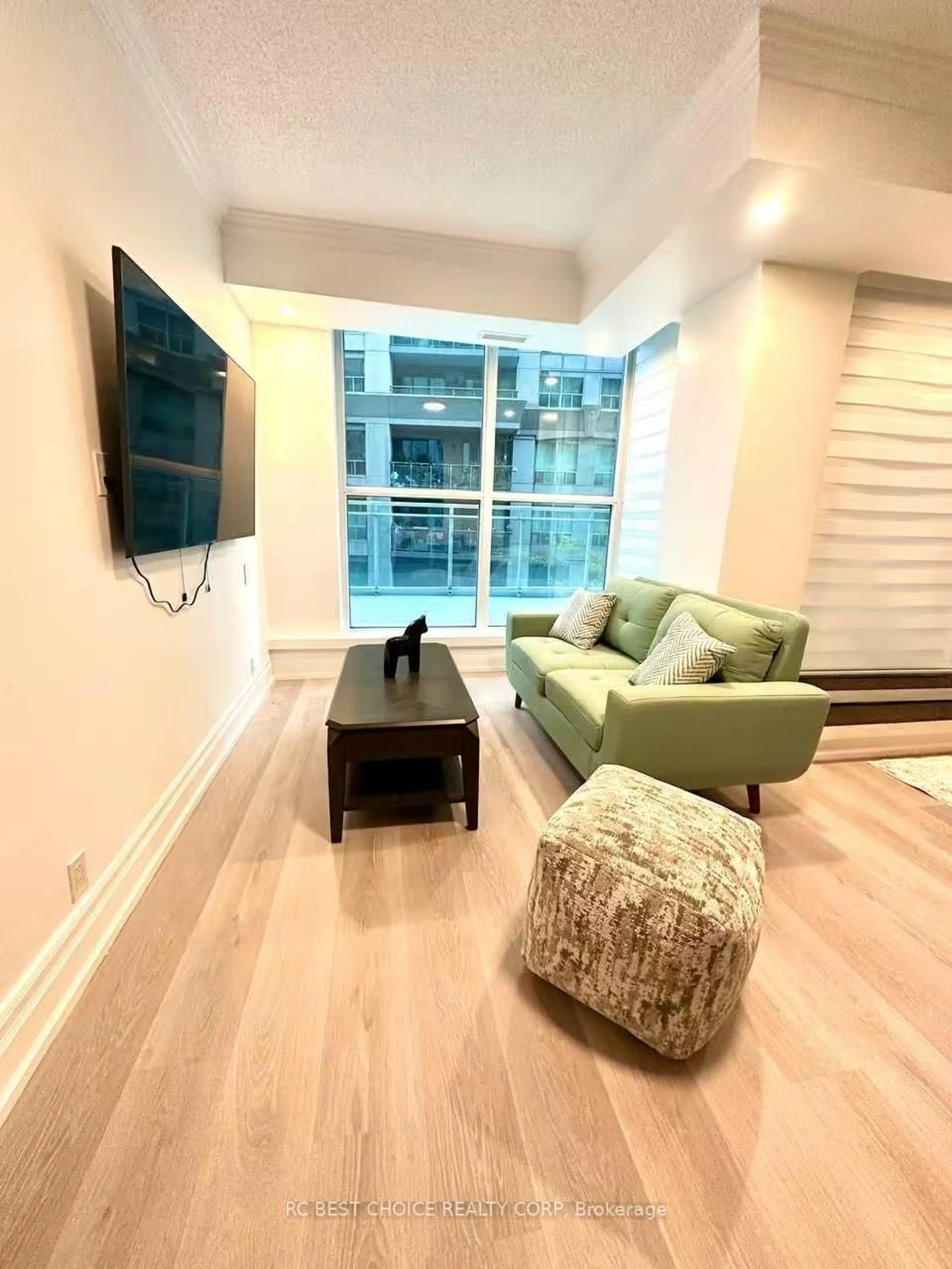 Unknown for 2067 Lake Shore Blvd #203, Toronto Ontario M8V 4B8