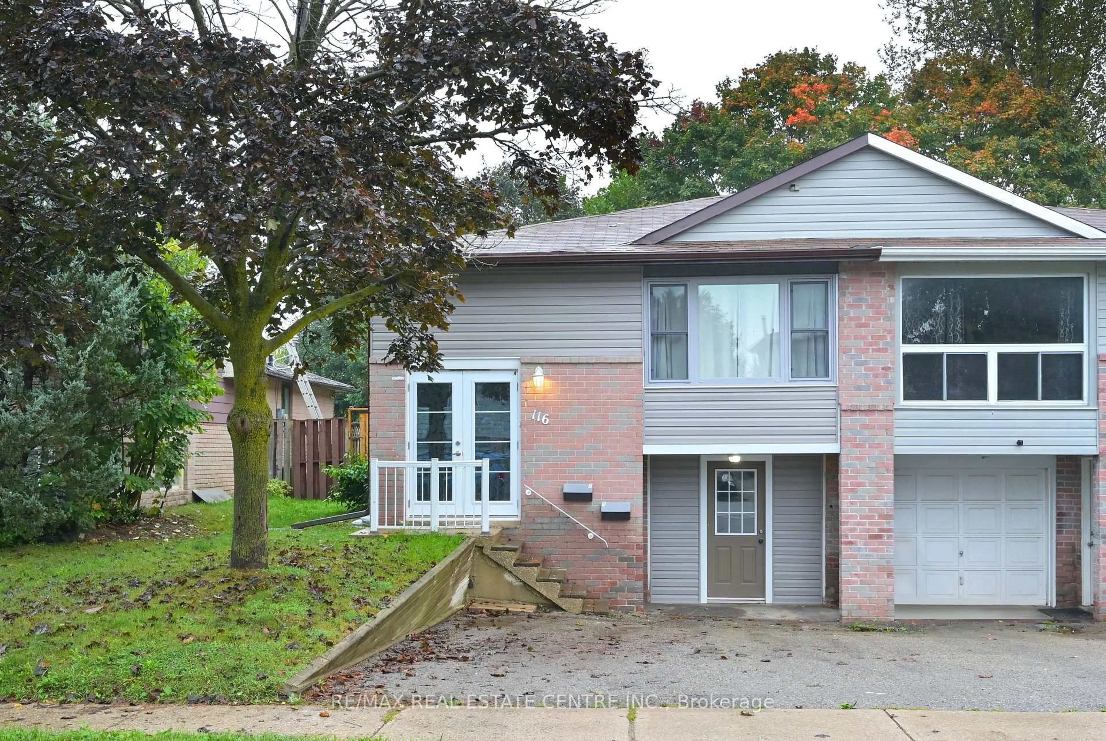 Home with brick exterior material, street for 116 Burbank Cres, Orangeville Ontario L9W 3H8