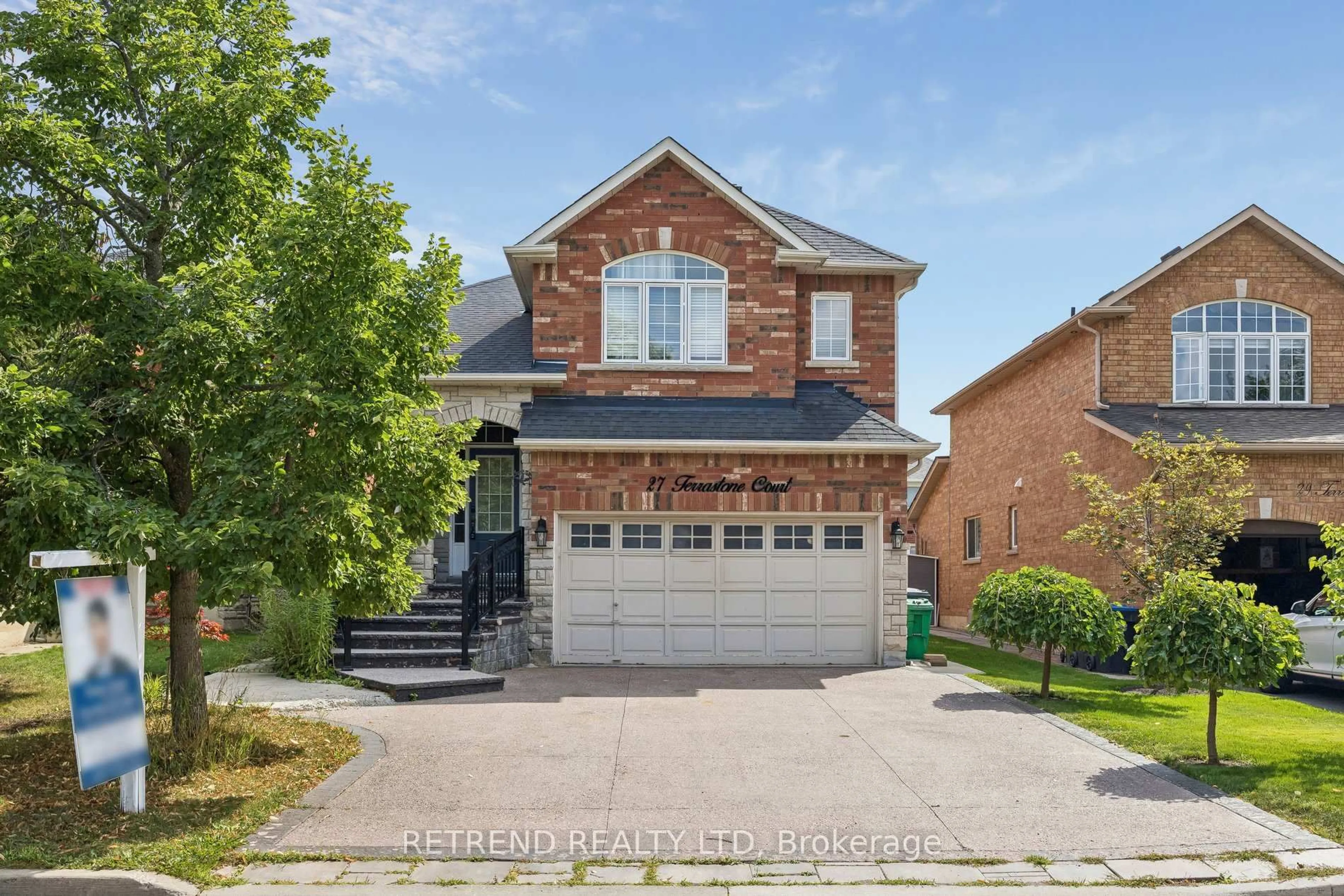 Home with brick exterior material, street for 27 Terrastone Crt, Caledon Ontario L7E 2G7