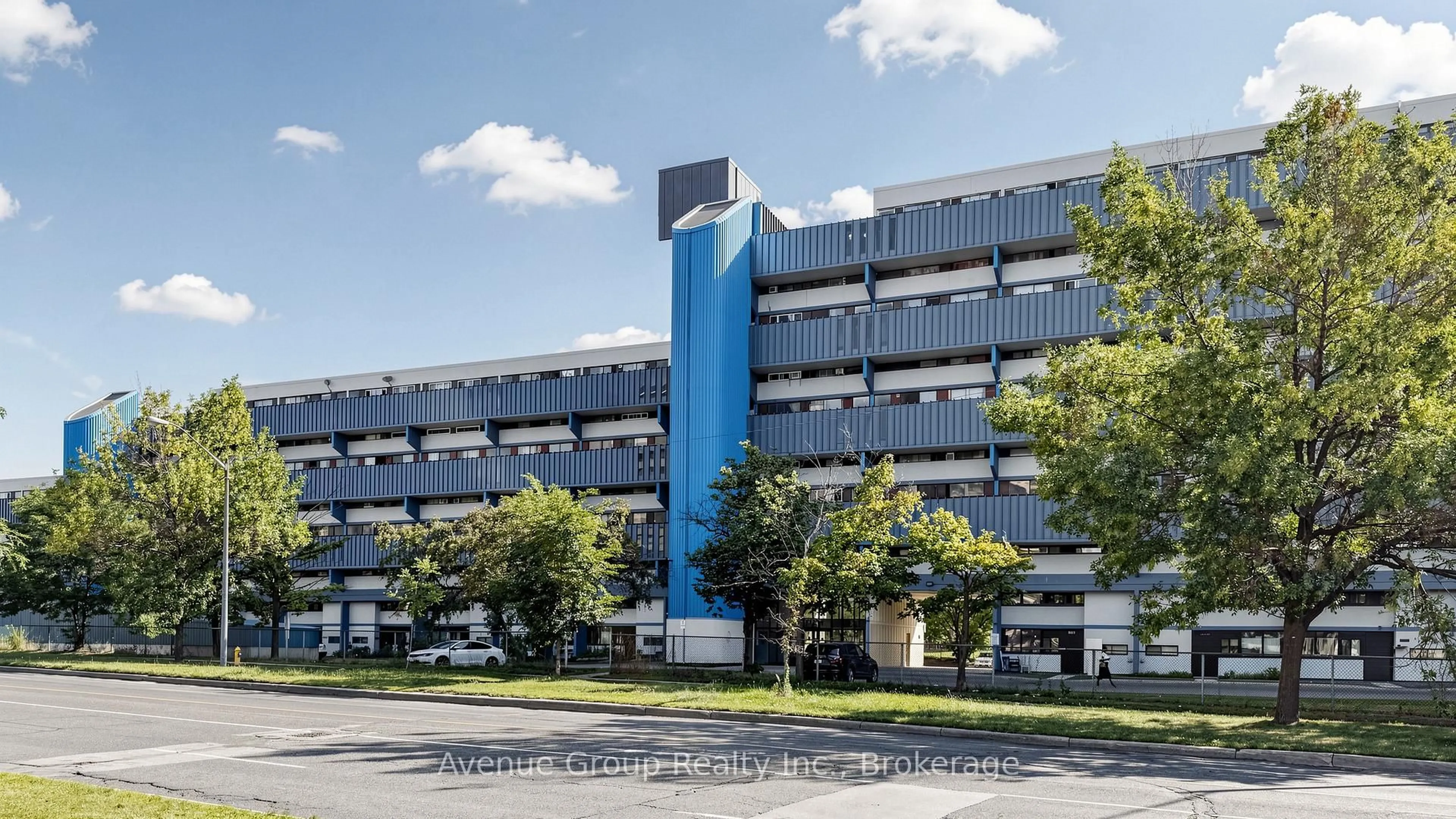 Unknown for 4673 Jane St #417, Toronto Ontario M3N 2L1
