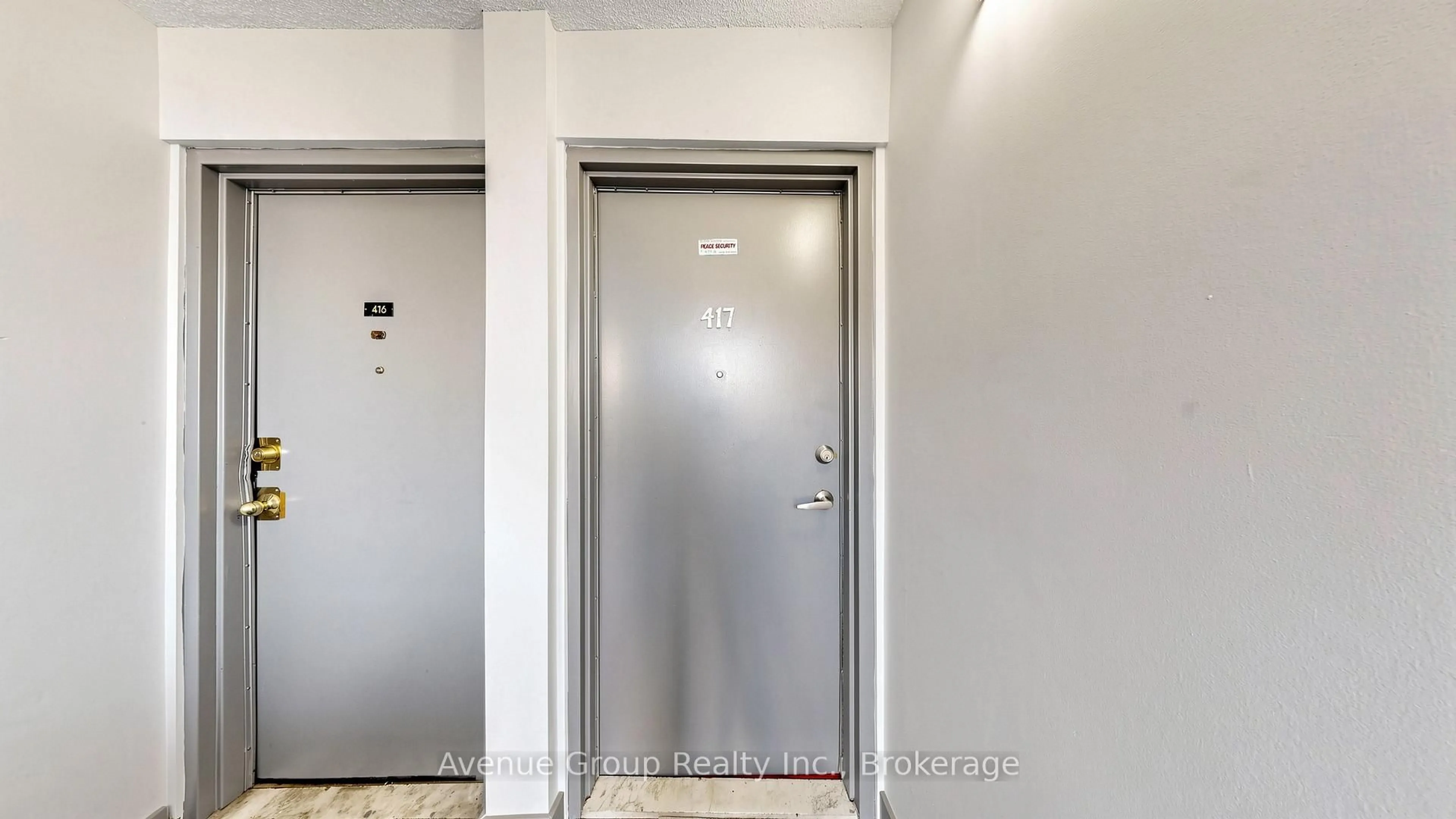 Indoor foyer for 4673 Jane St #417, Toronto Ontario M3N 2L1