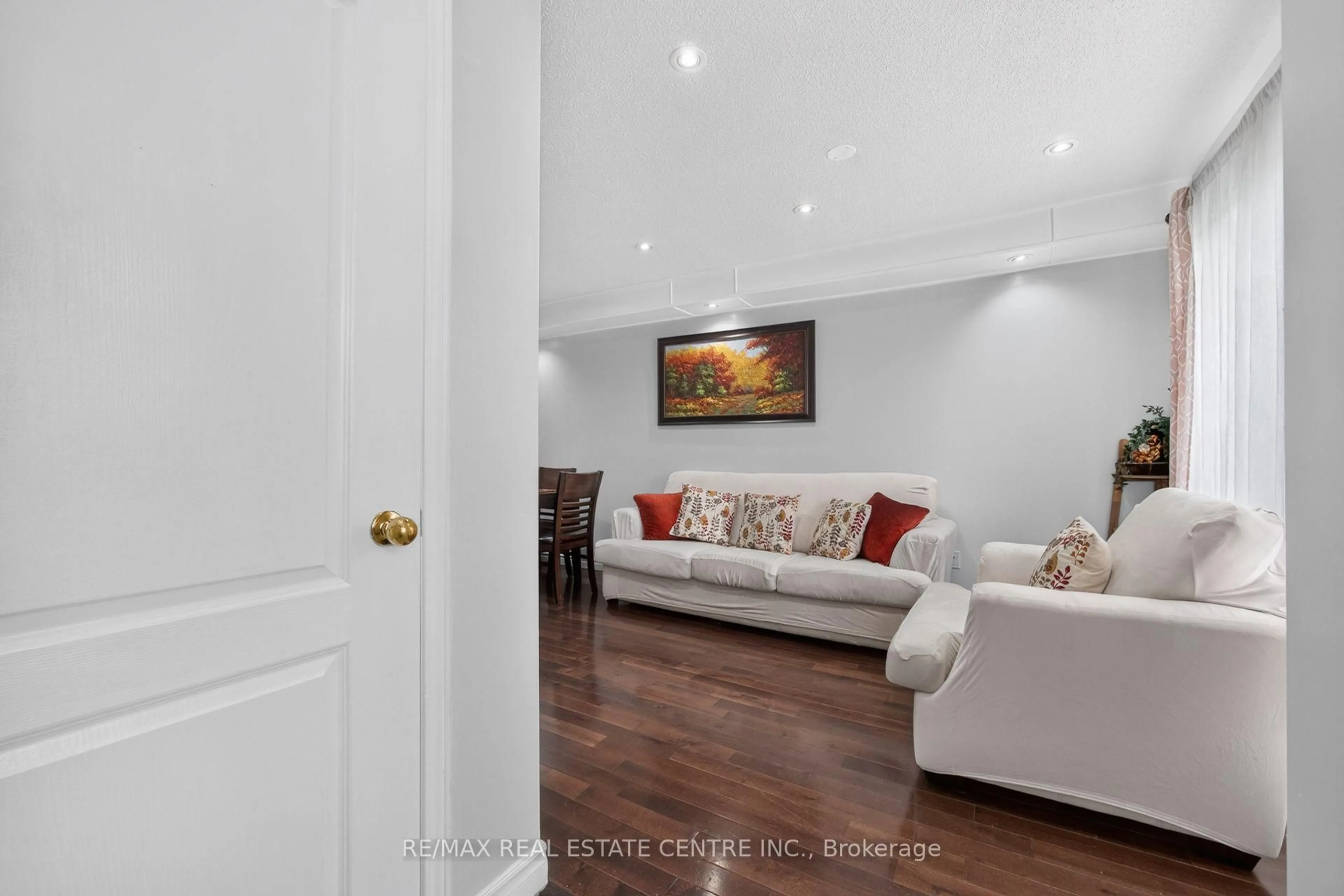 Living room with furniture, unknown for 8 Flatlands Way, Brampton Ontario L6R 2B5