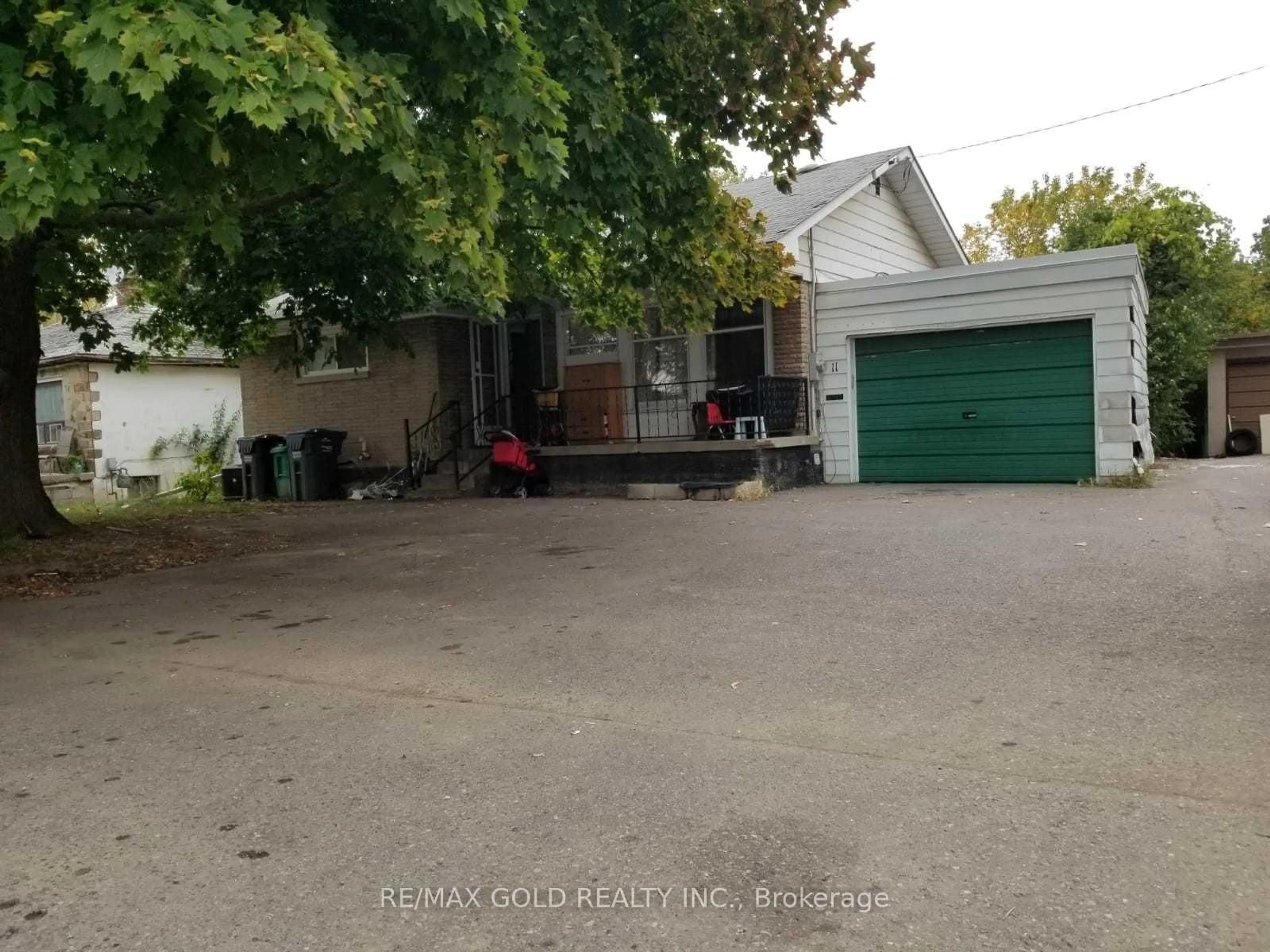 Unknown for 11 Mclaughlin Rd, Brampton Ontario L6X 1Y4