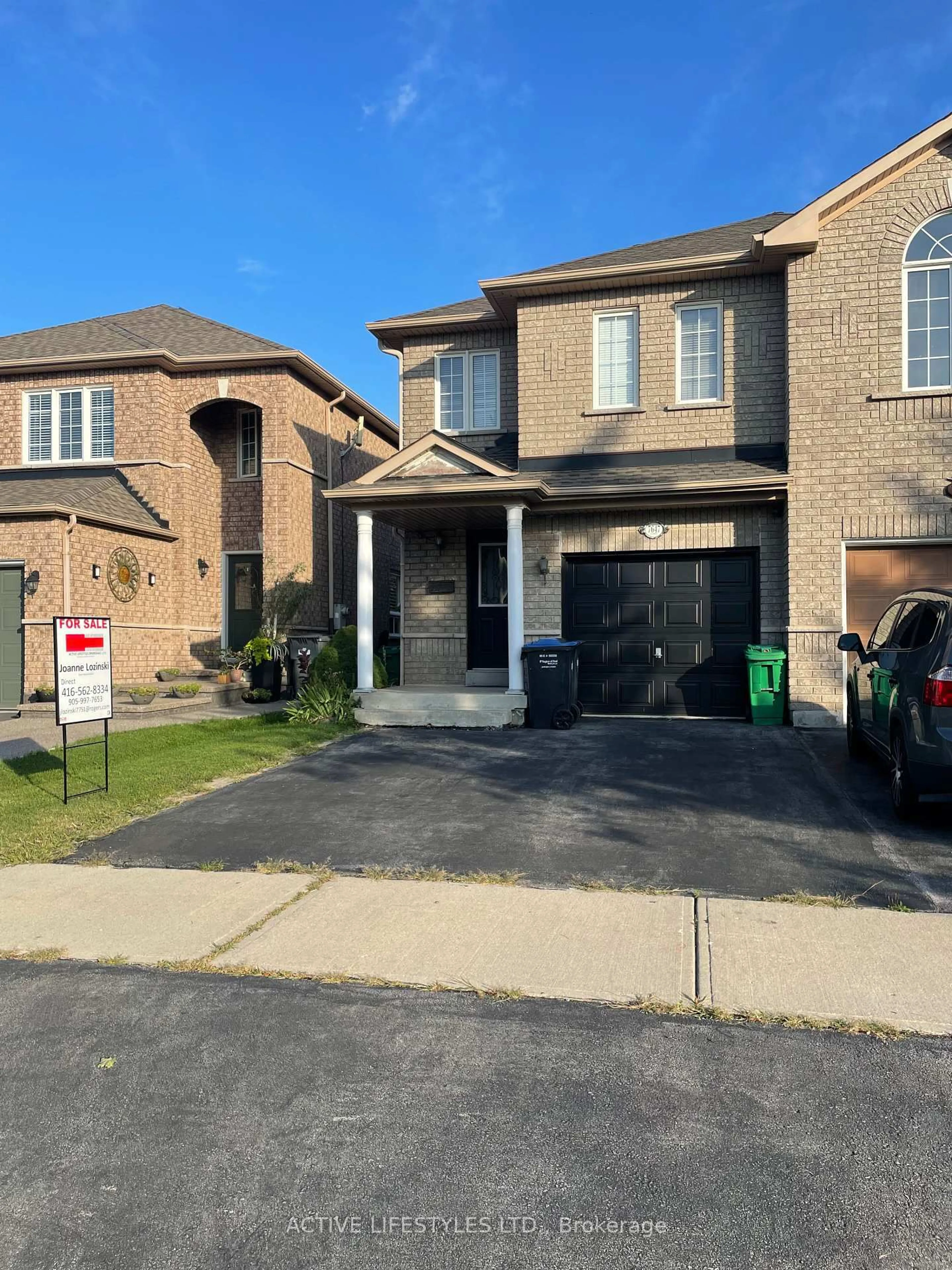 Home with brick exterior material, street for 7647 Doverwood Dr, Mississauga Ontario L5N 8J2