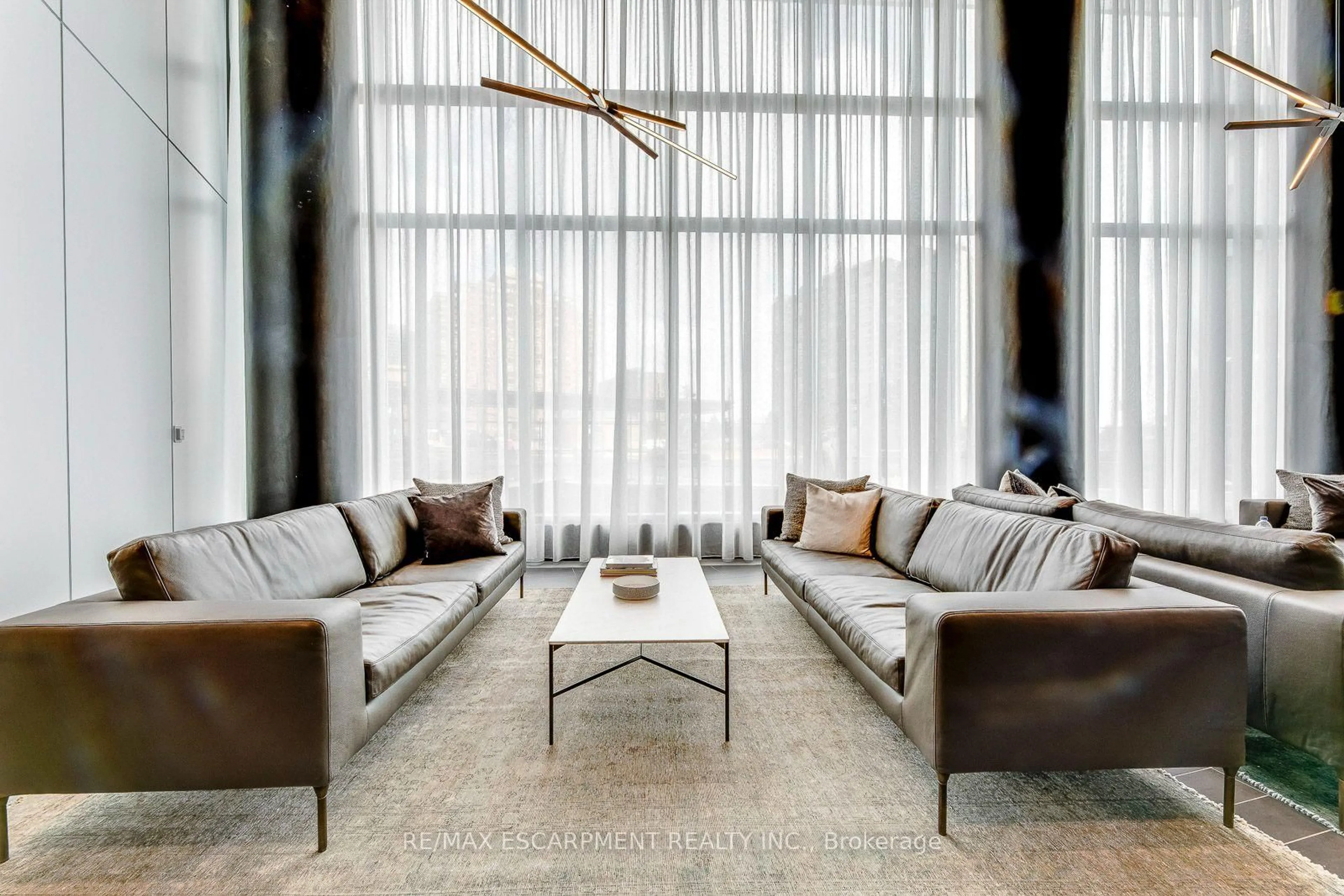 Living room with furniture, unknown for 3900 Confederation Pkwy #5010, Mississauga Ontario L5B 0M3