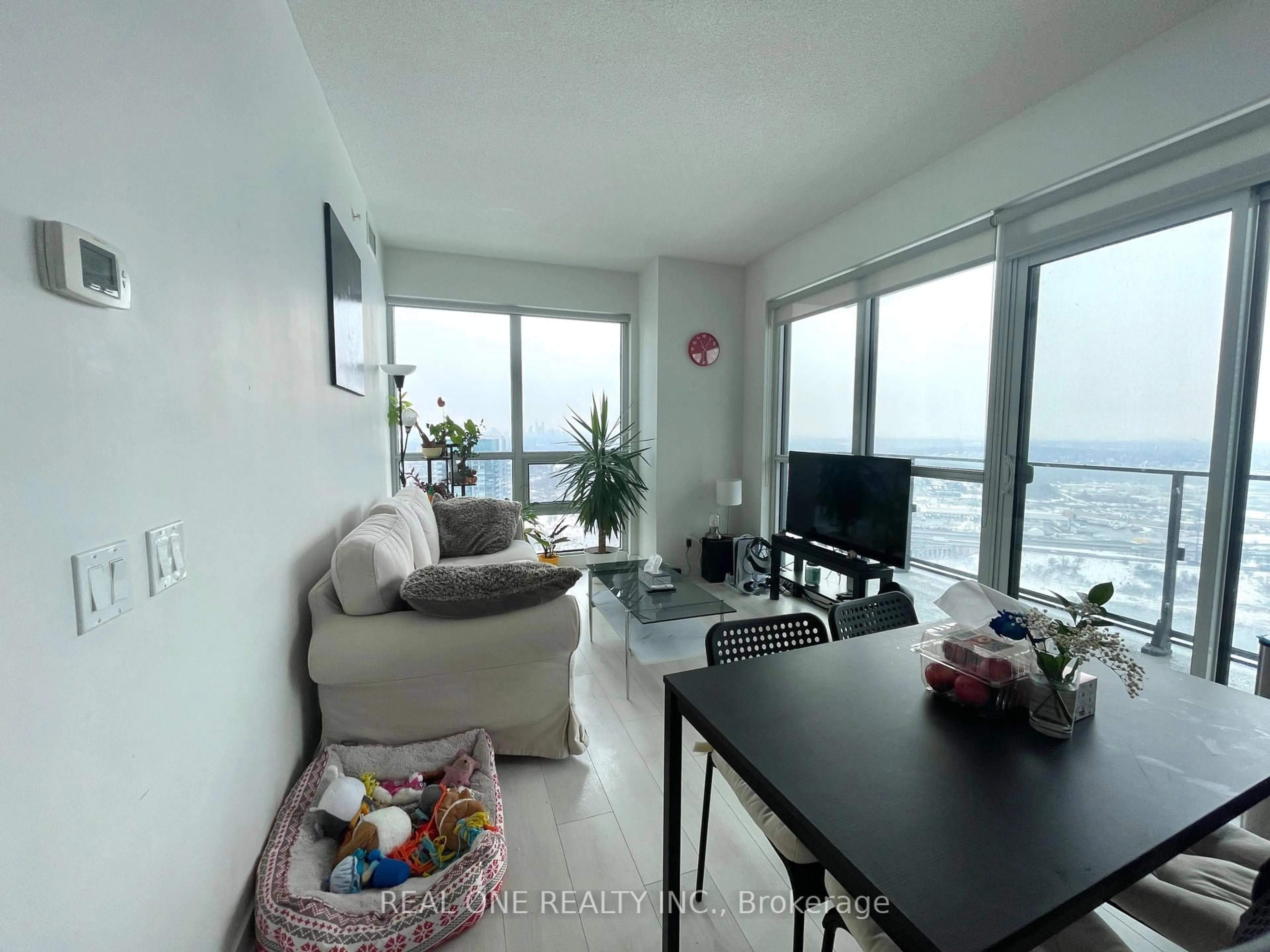 A pic of a room for 2200 Lake Shore Blvd #3907, Toronto Ontario M8V 1A4