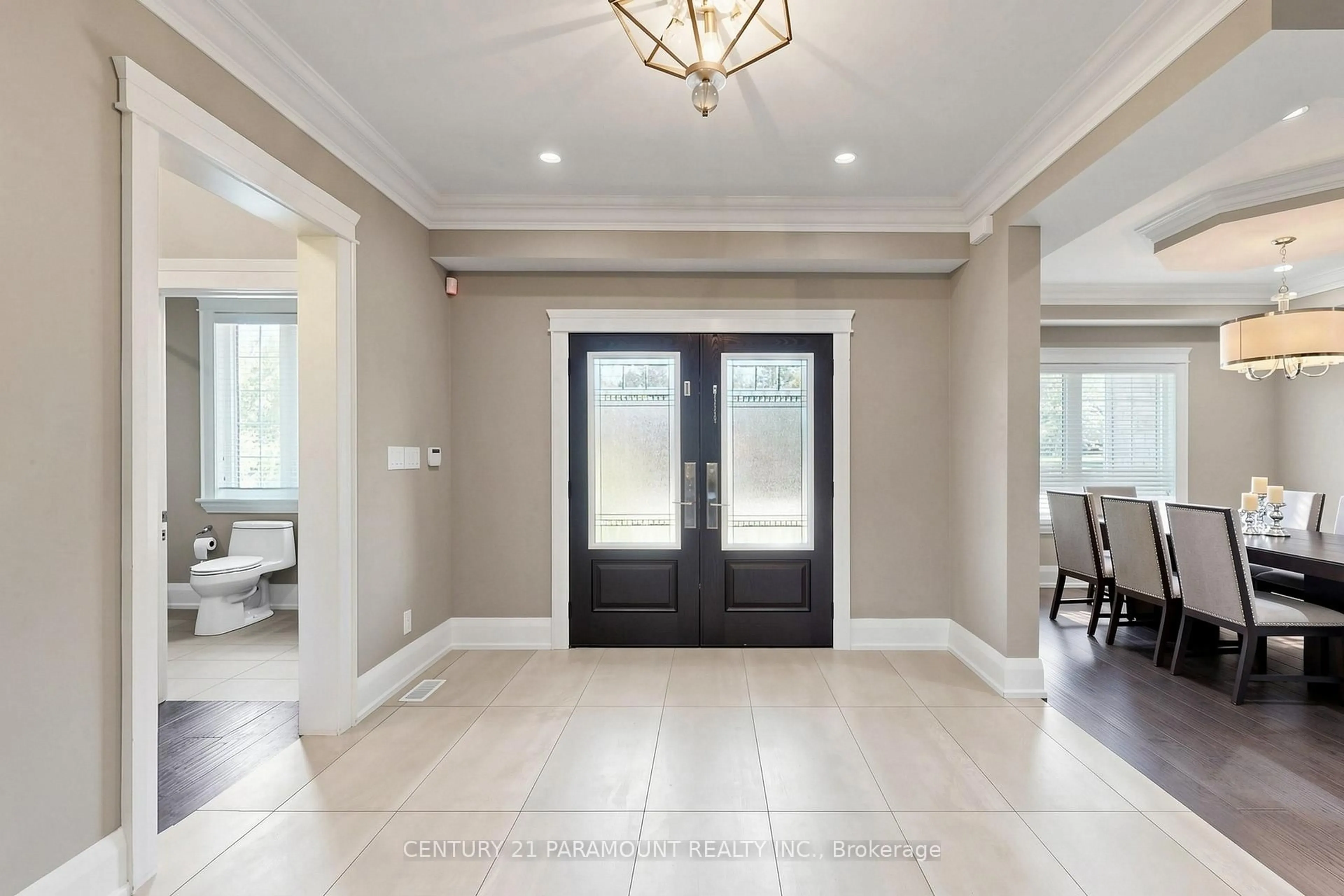 Indoor entryway for 48 Edmund St, Caledon Ontario L7K 0K2