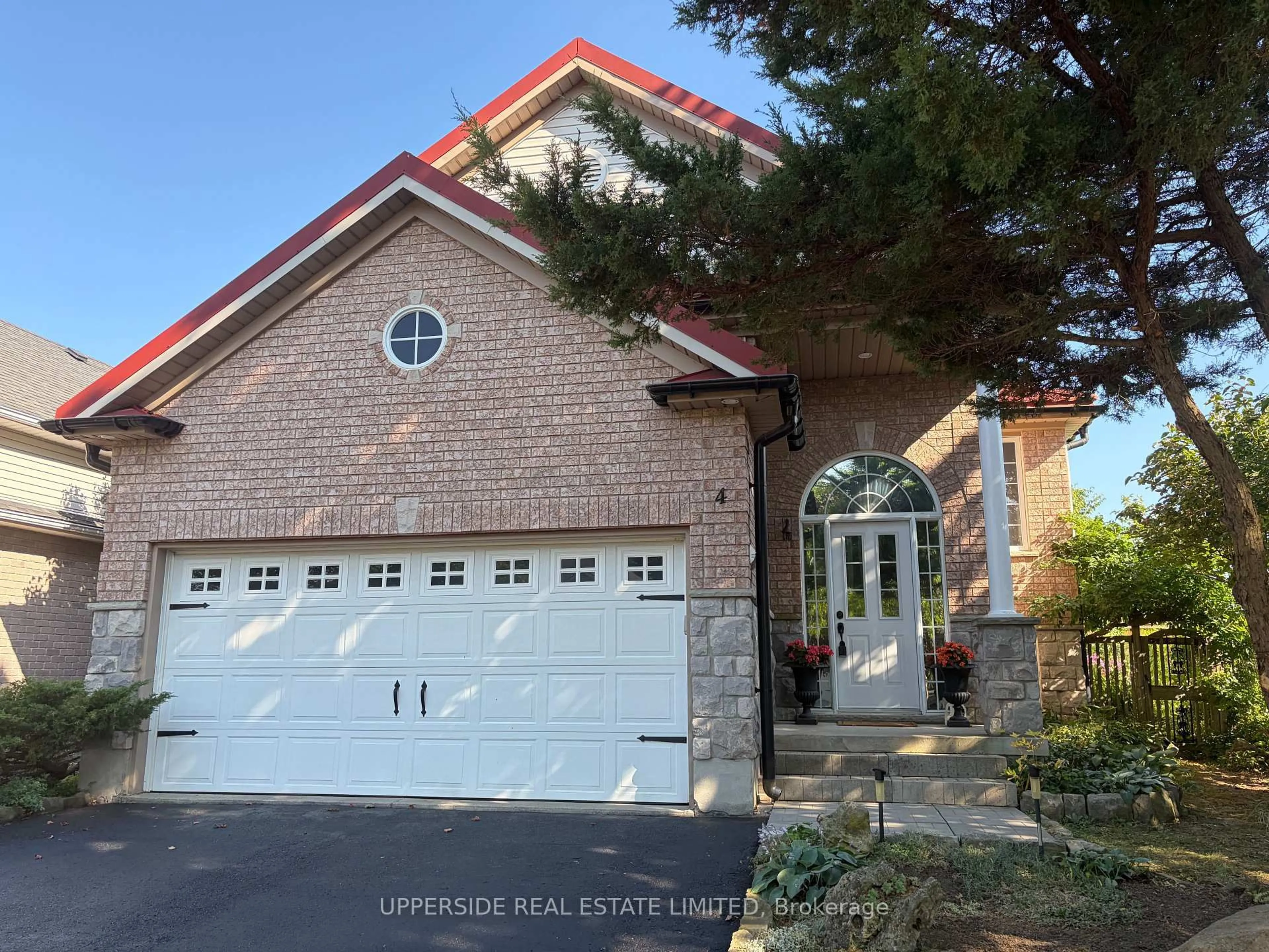 Home with brick exterior material, street for 4 Kingsley Rd, Halton Hills Ontario L7J 2Z5