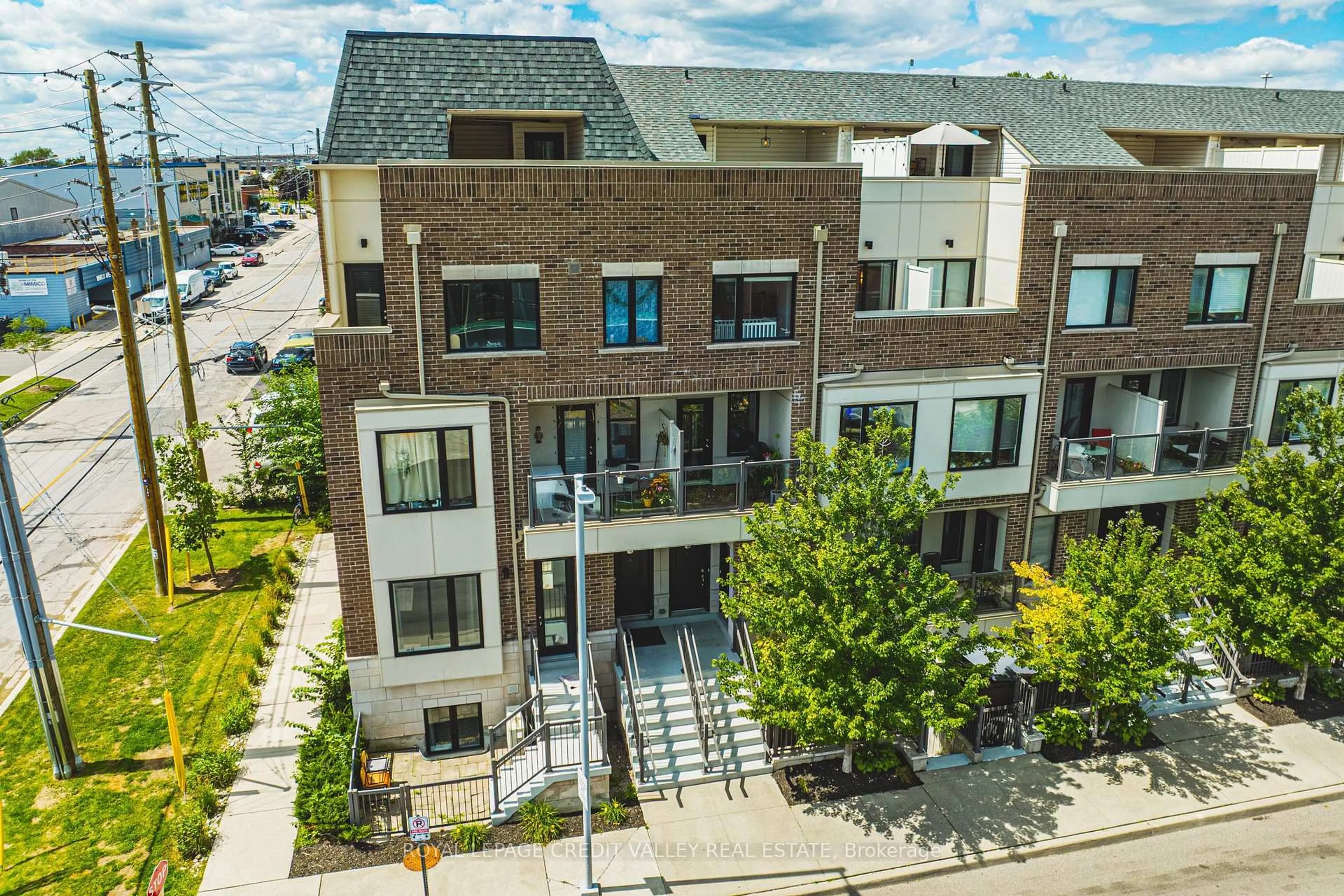 A pic from outside/outdoor area/front of a property/back of a property/a pic from drone, street for 10 Drummond St #505, Toronto Ontario M8V 1Y8