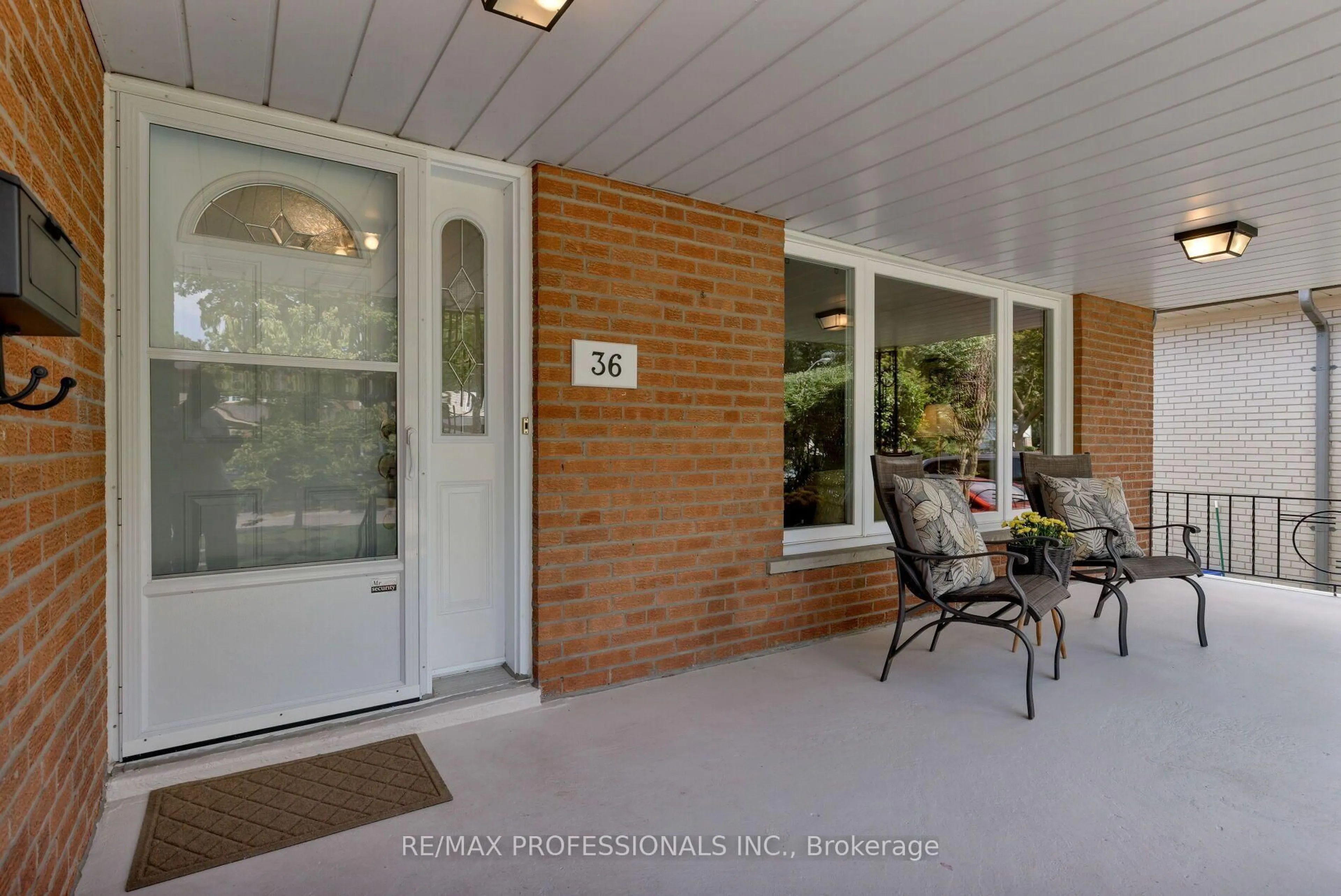 Unknown for 36 Thicket Rd, Toronto Ontario M9C 2T6