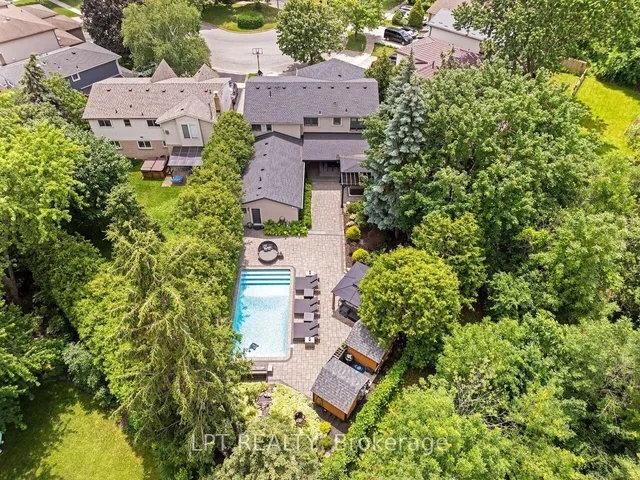 493 Tipperton Cres, Oakville 2