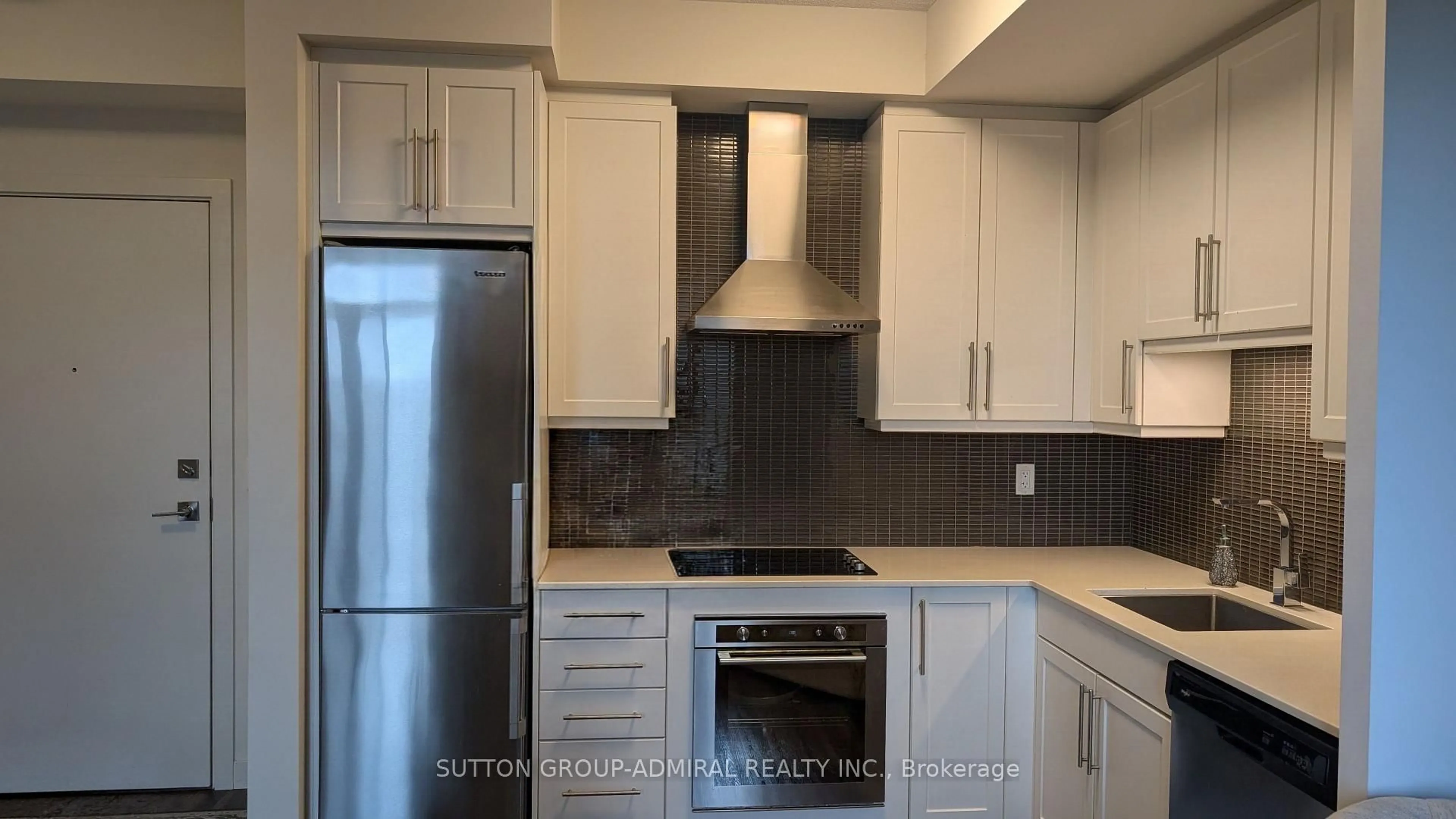 Standard kitchen, unknown for 2093 Fairview St #809, Burlington Ontario L7R 0E6