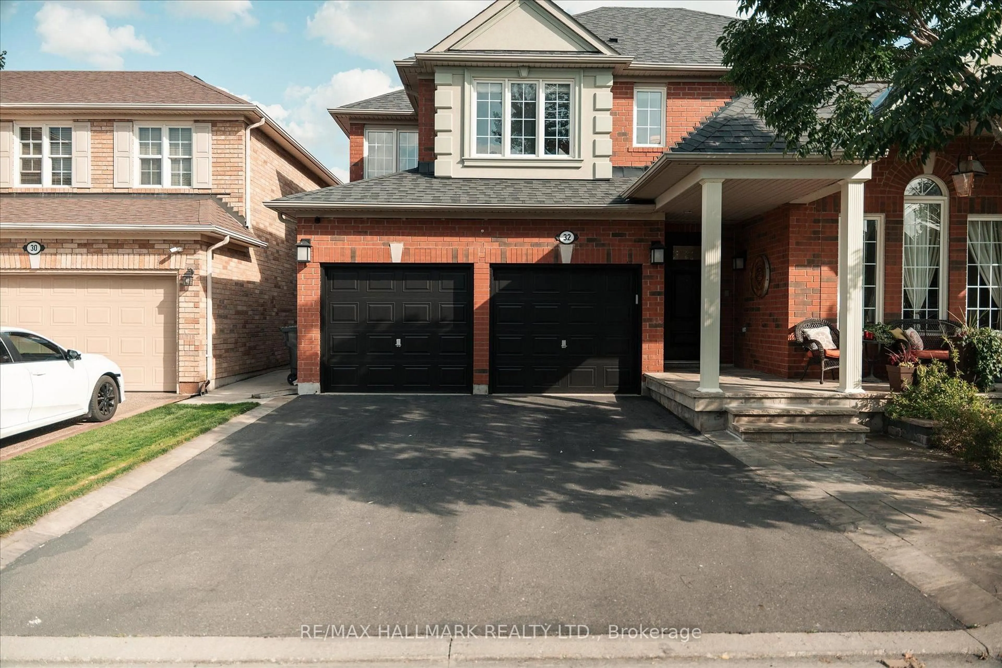 Home with brick exterior material, street for 32 Redcastle St, Brampton Ontario L7A 1Y5
