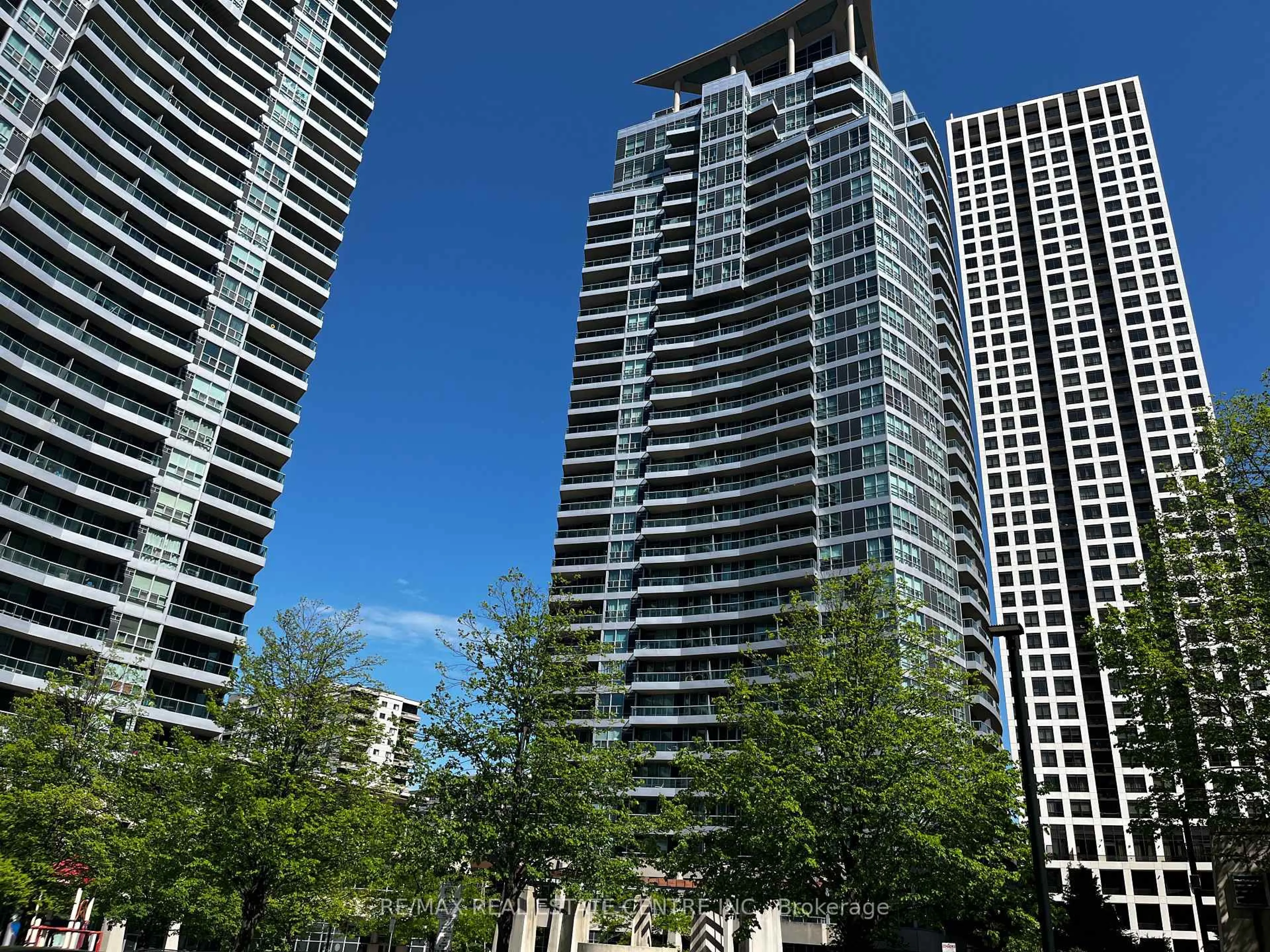 Unknown for 33 Elm Dr #1010, Mississauga Ontario L5B 4M2