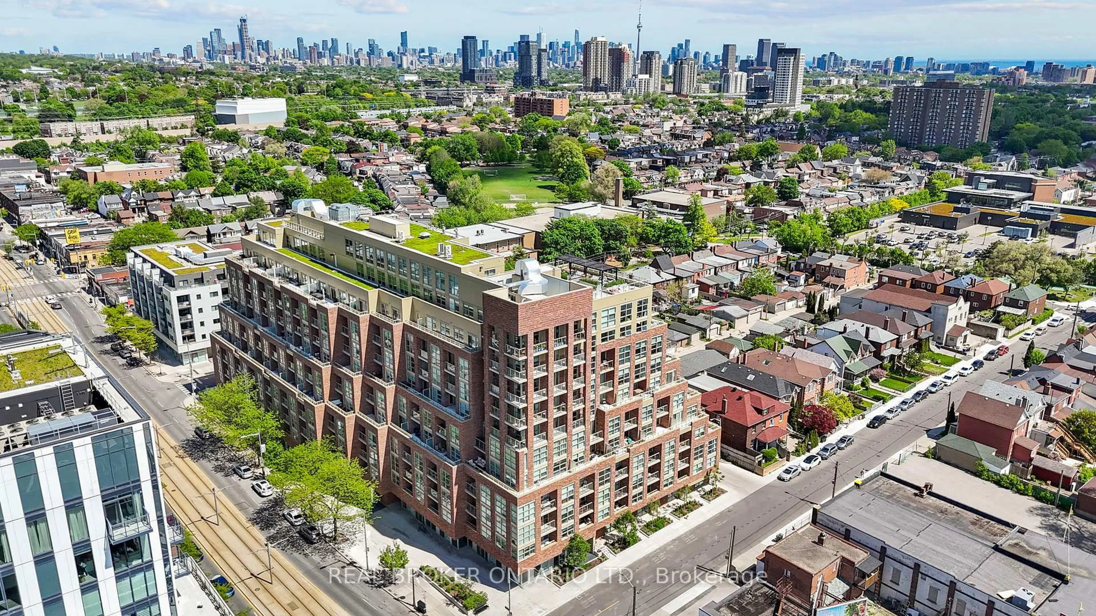 A pic from outside/outdoor area/front of a property/back of a property/a pic from drone, city buildings view from balcony for 1787 St Clair Ave #920, Toronto Ontario M6N 0B7