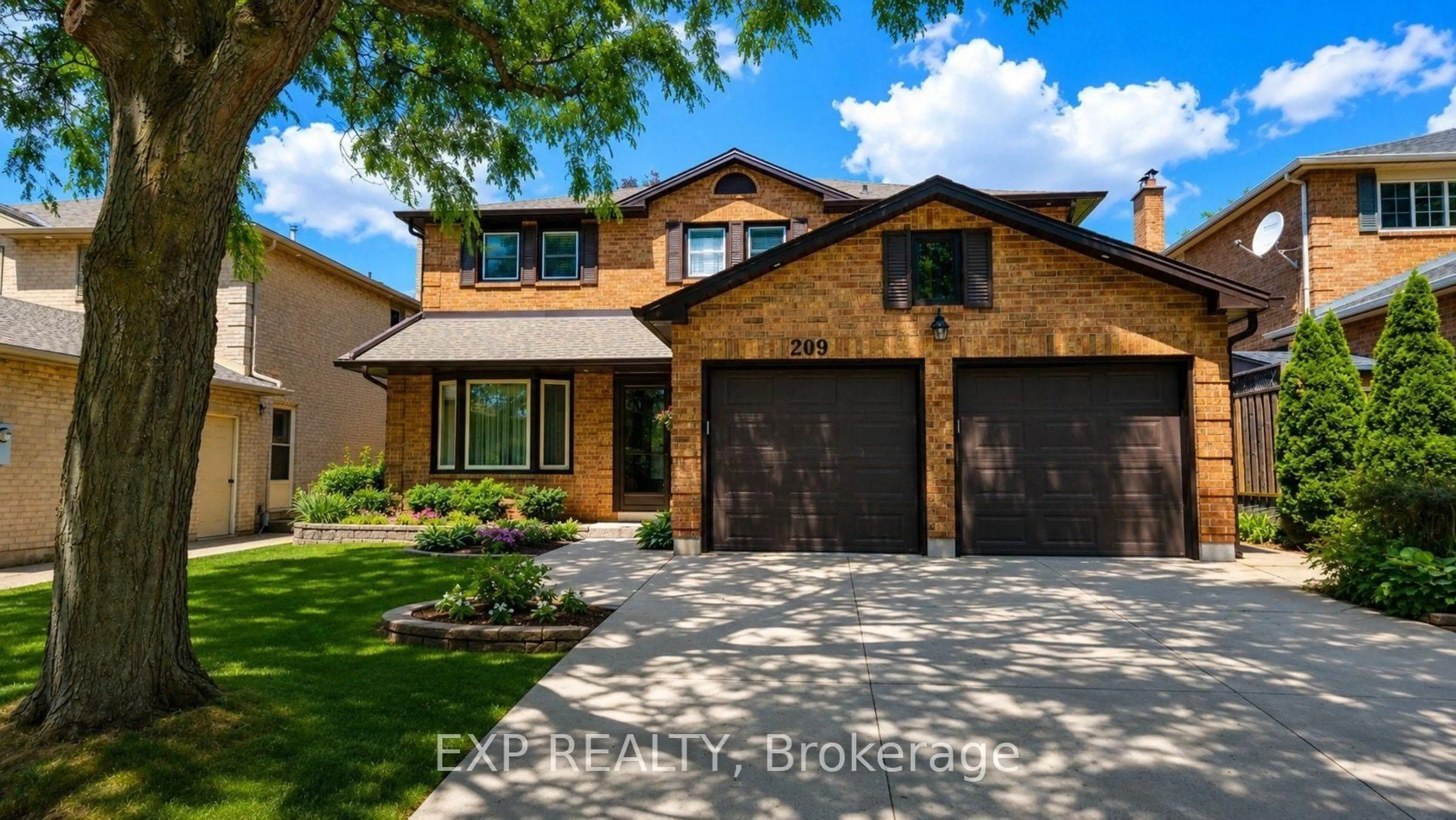Home with brick exterior material, street for 209 Nottingham Dr, Oakville Ontario L6H 4H7