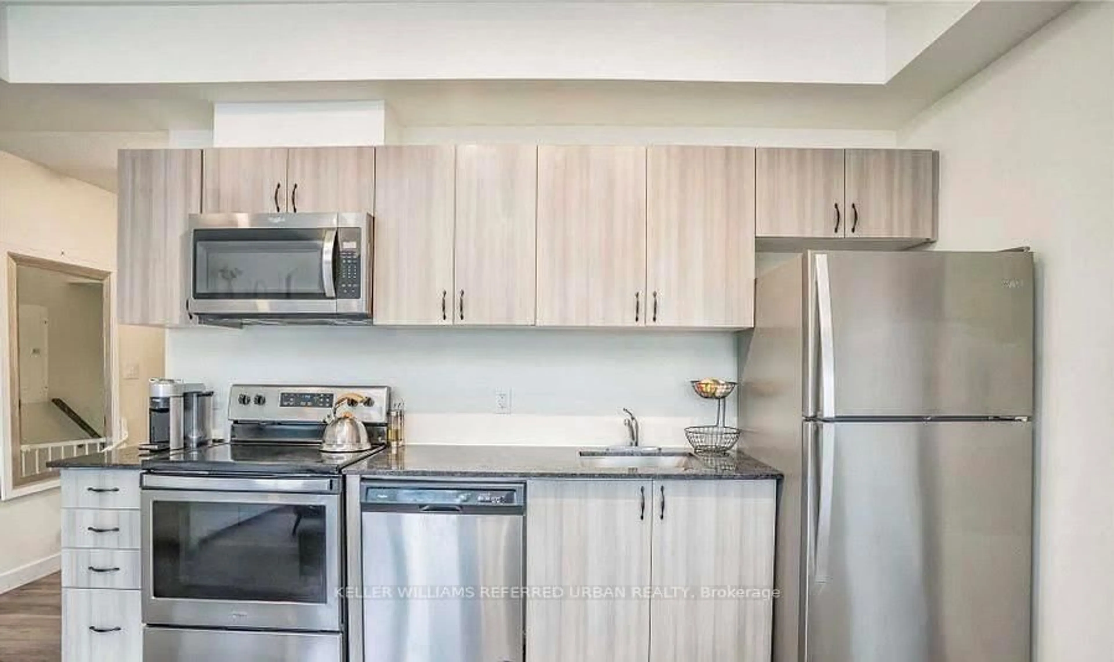 Standard kitchen, unknown for 630 Rogers Rd #25, Toronto Ontario M6M 1C1