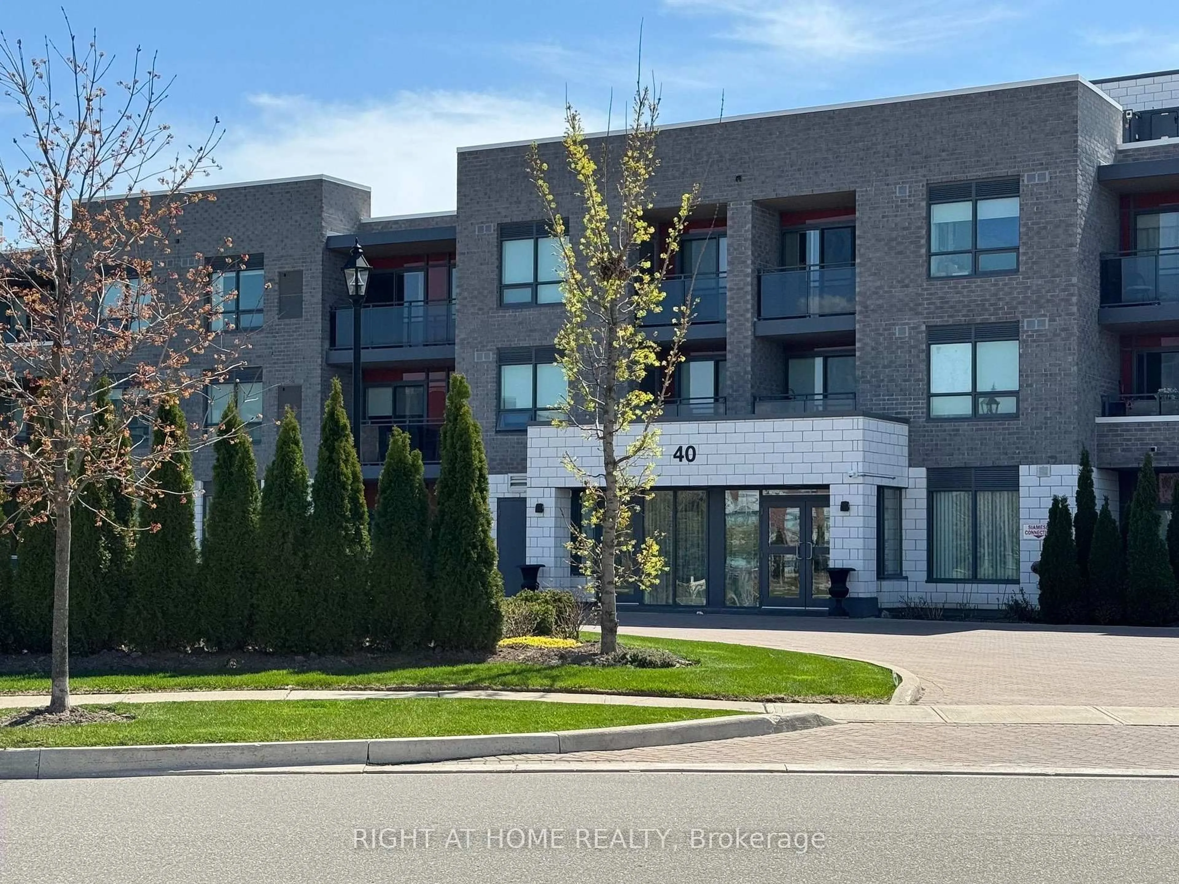 Unknown for 40 Via Rosedale Way #307, Brampton Ontario L6R 4A4