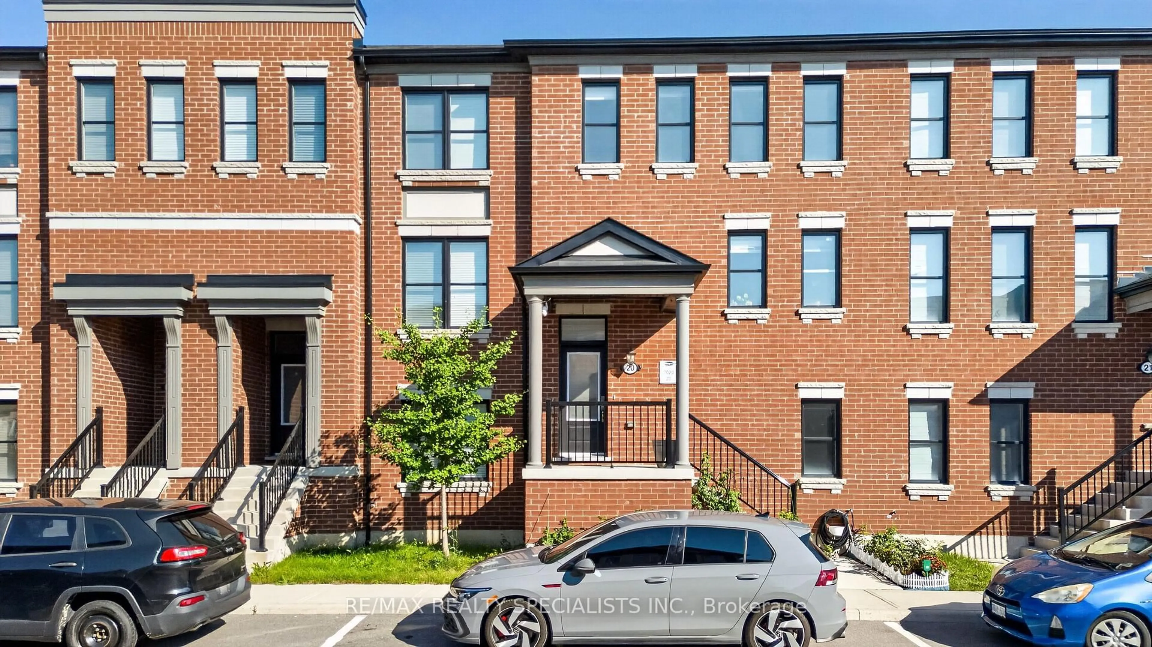 Home with brick exterior material, street for 975 Whitlock Ave #20, Milton Ontario L9E 1S9