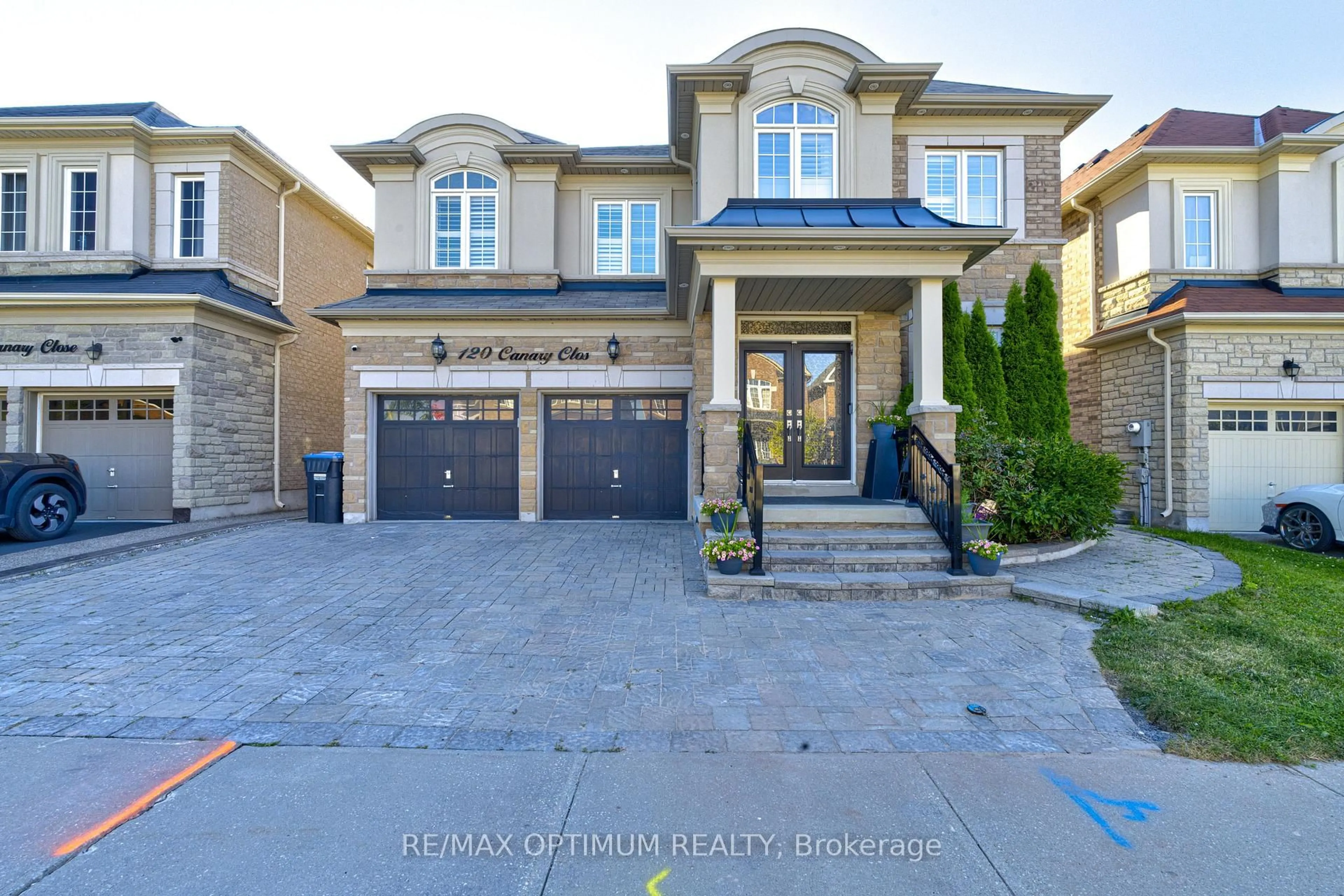 Home with brick exterior material, street for 120 Canary Clse, Brampton Ontario L6X 3A9