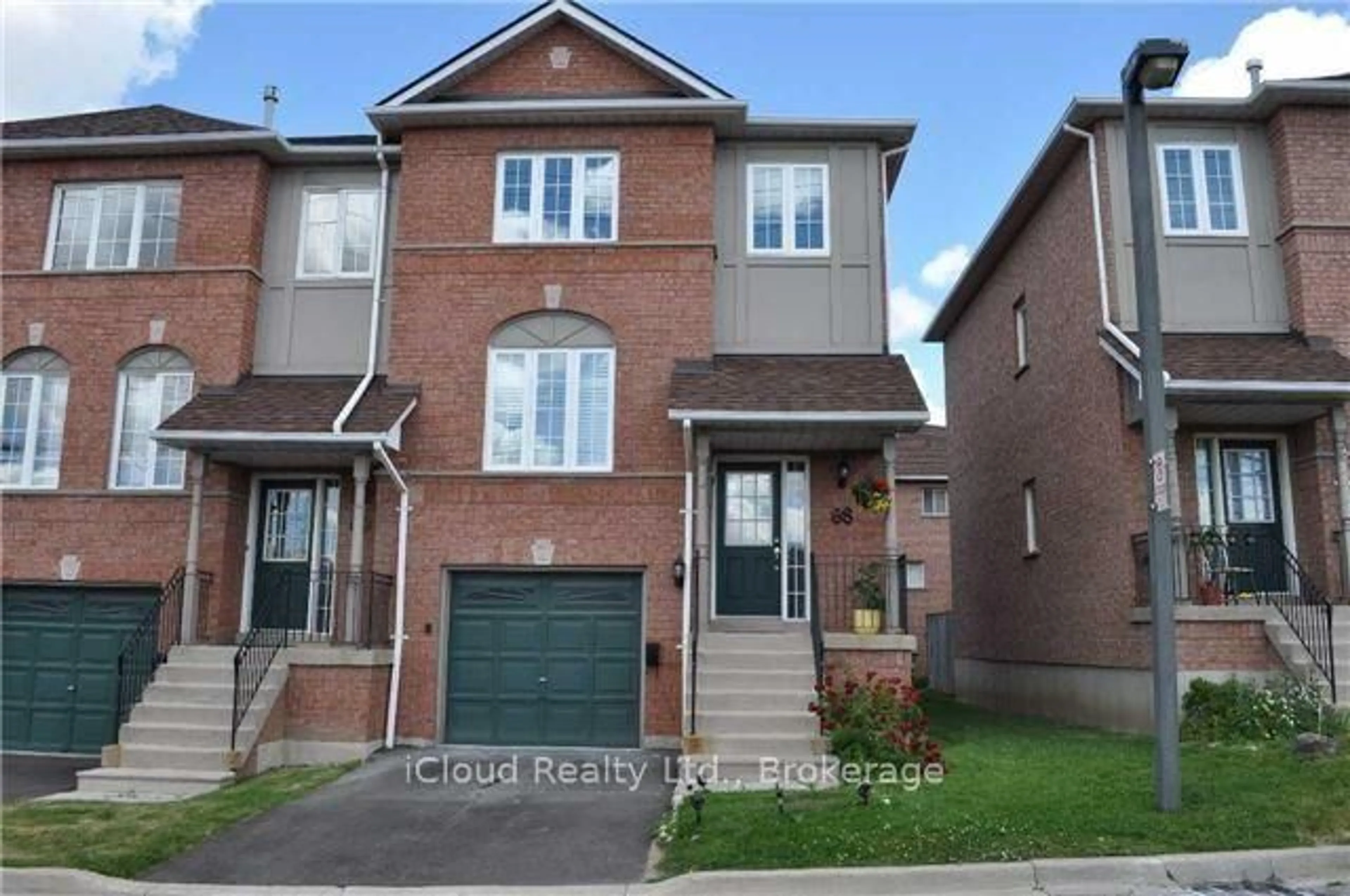 Home with brick exterior material, street for 2398 Britannia Rd #68, Mississauga Ontario L5M 6B6