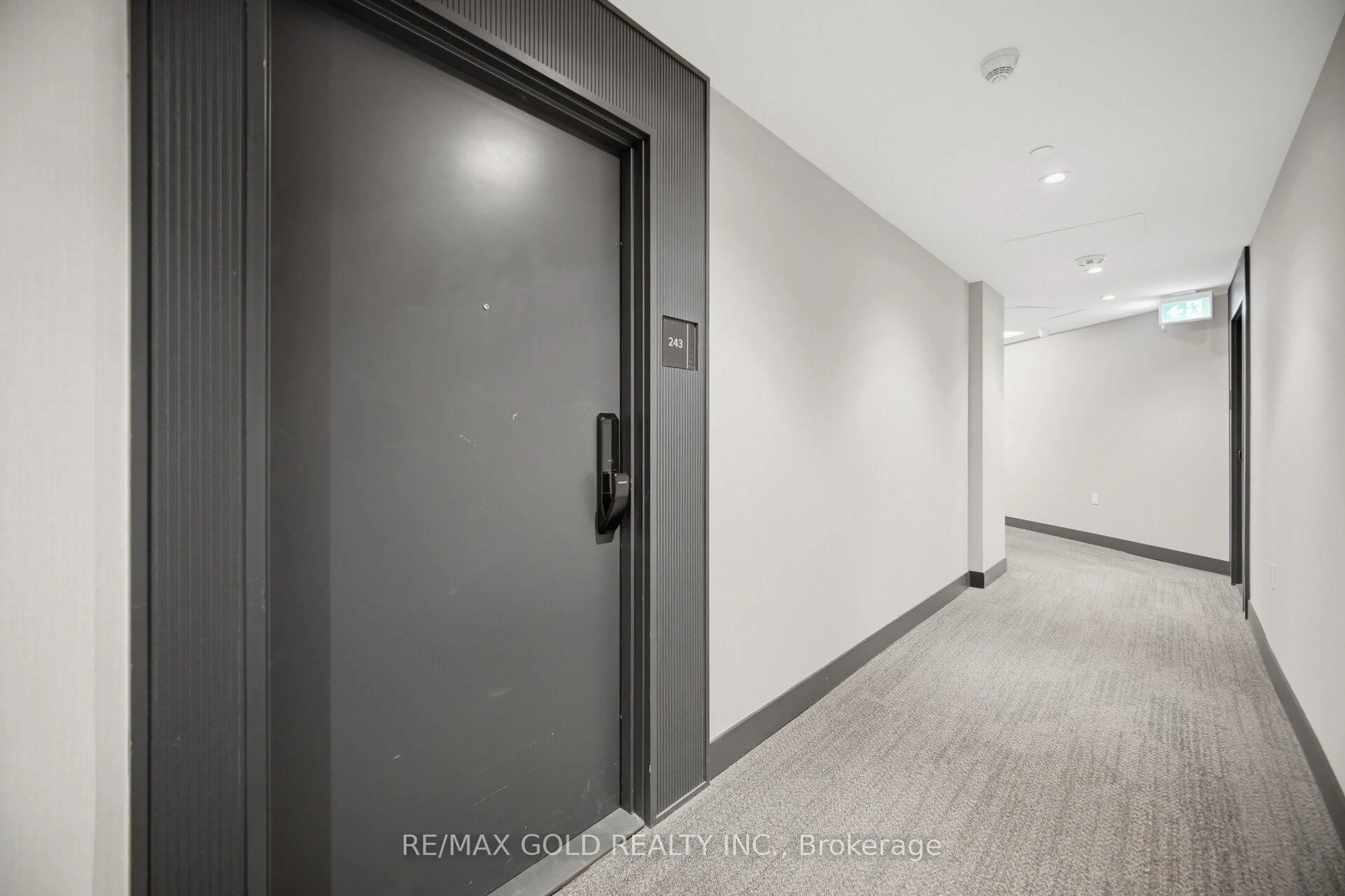 Unknown for 395 Dundas St #243, Oakville Ontario L6M 5R9