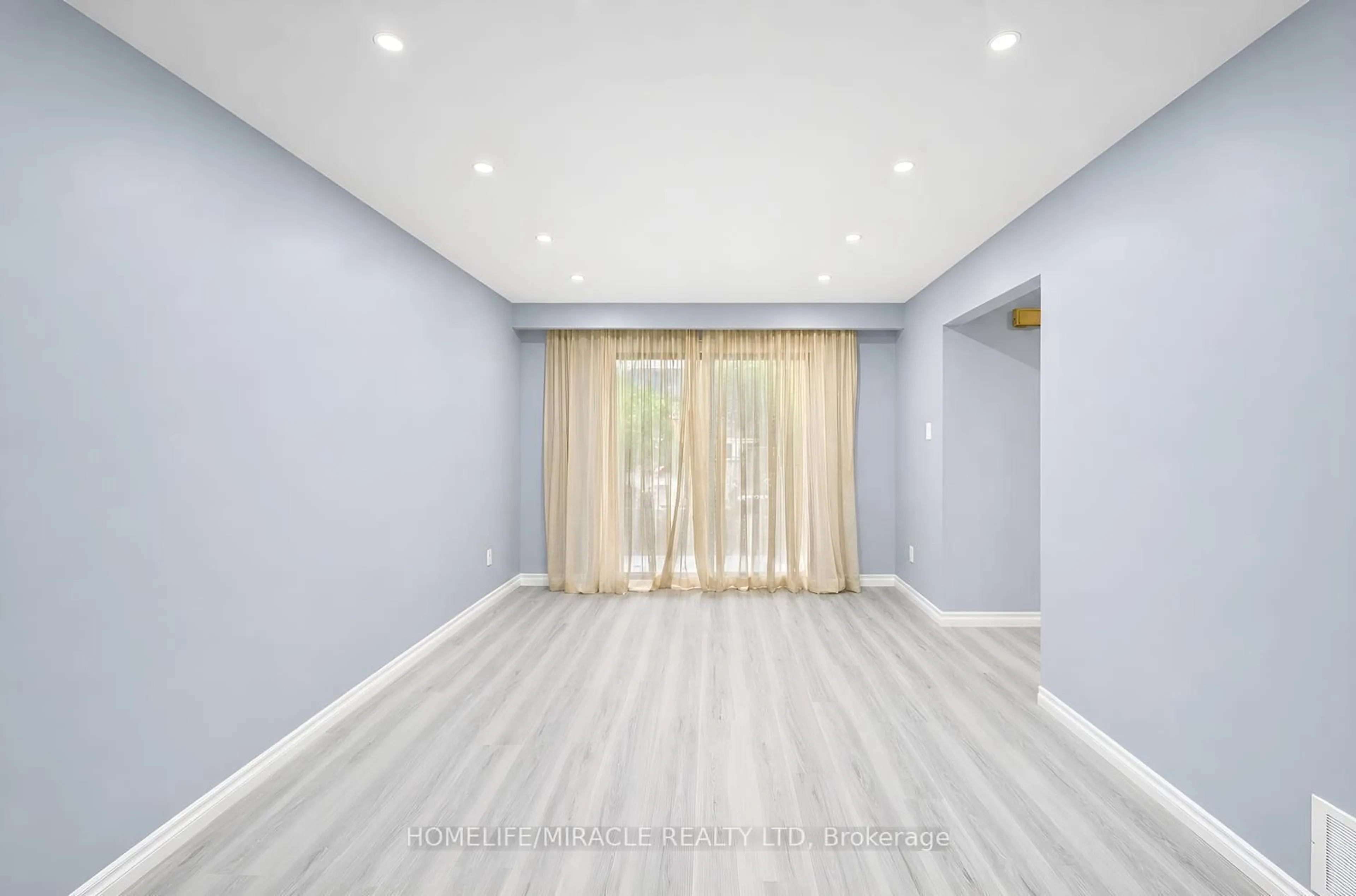 A pic of a room for 177 Westmore Dr, Toronto Ontario M9V 4N2