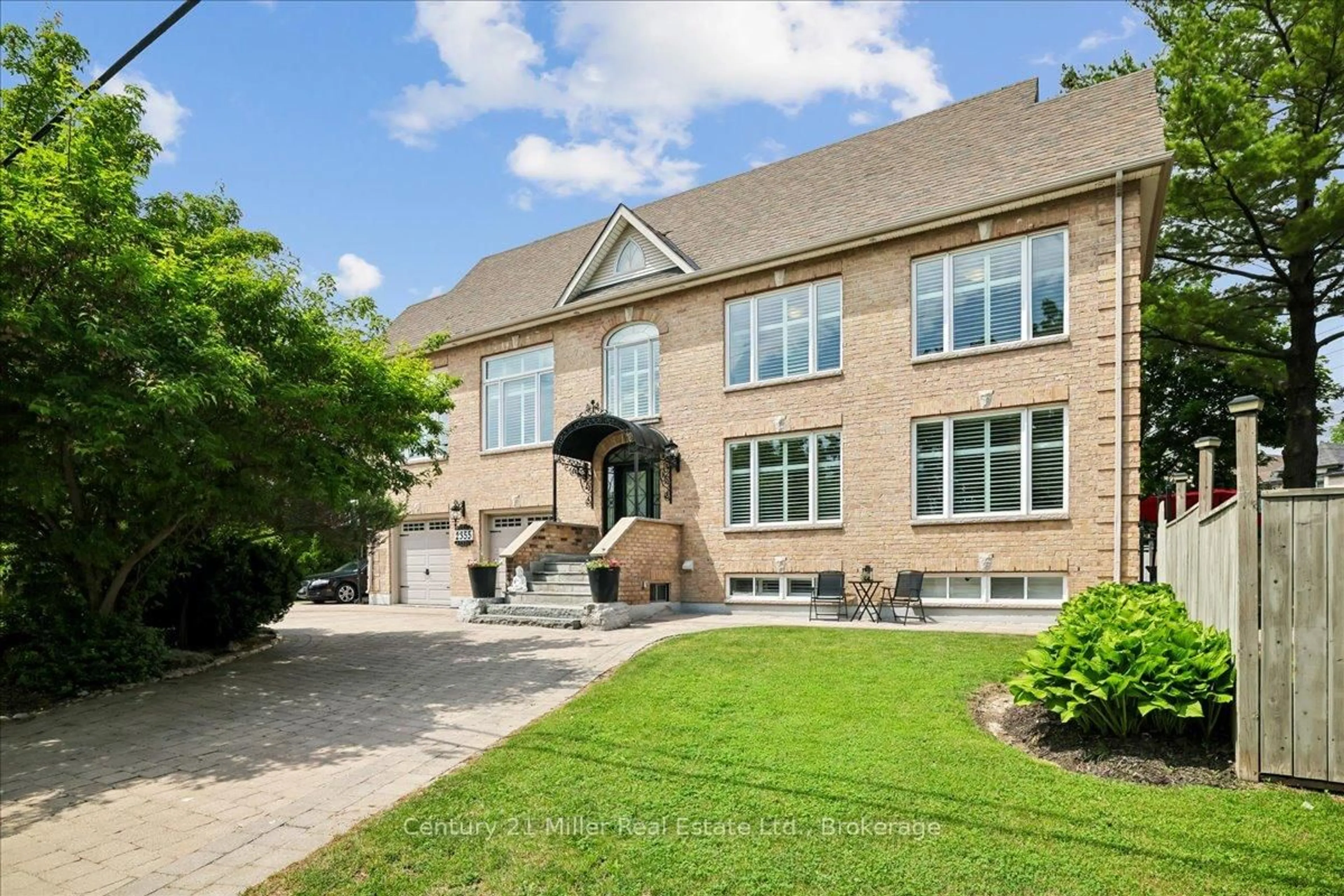 Home with brick exterior material, street for 2355 Old Carriage Rd, Mississauga Ontario L5C 1Y6