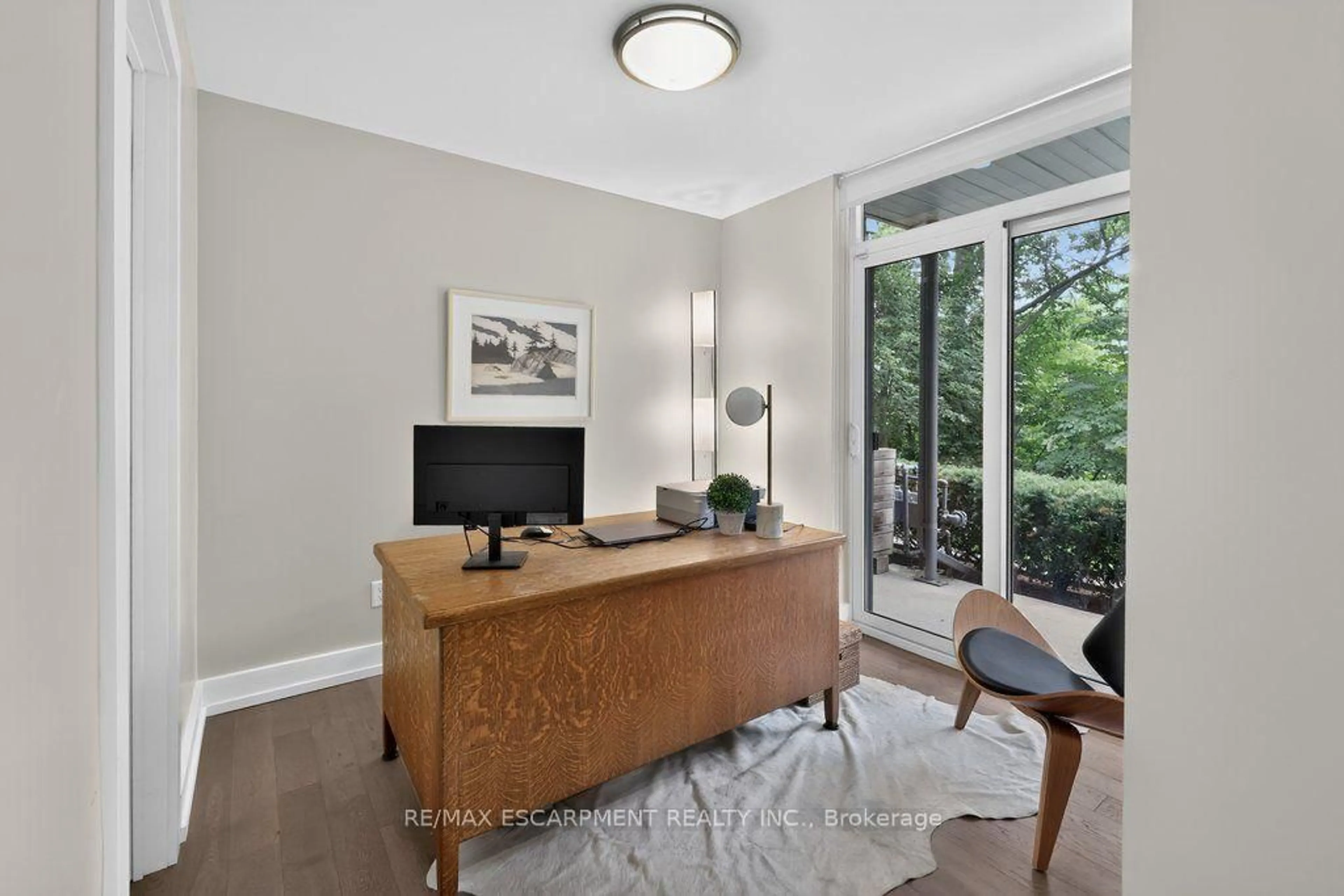 A pic of a room for 21 Godfreys Lane, Mississauga Ontario L5H 2T1