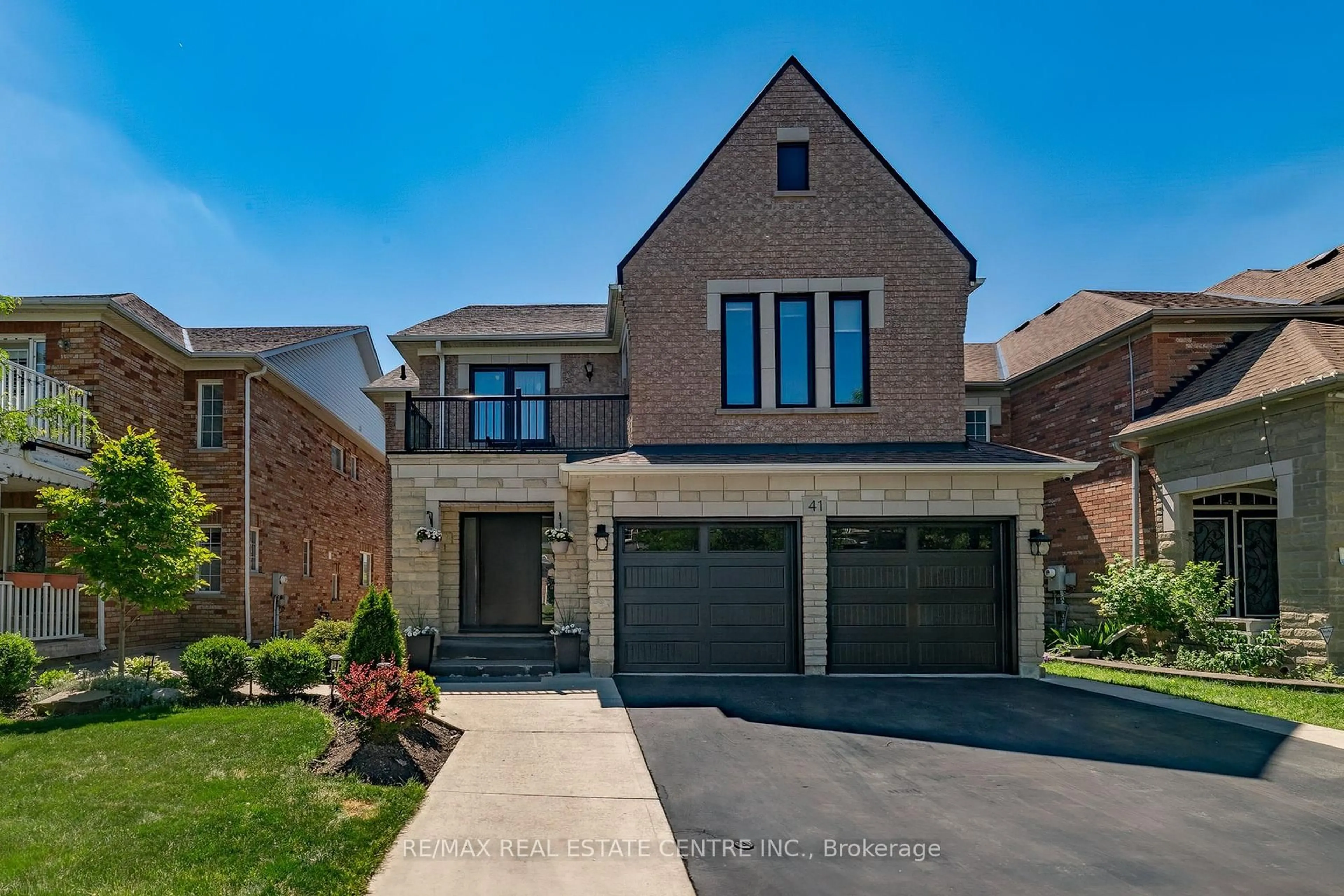 Home with brick exterior material, street for 41 Ranchero Dr, Brampton Ontario L7A 3C6