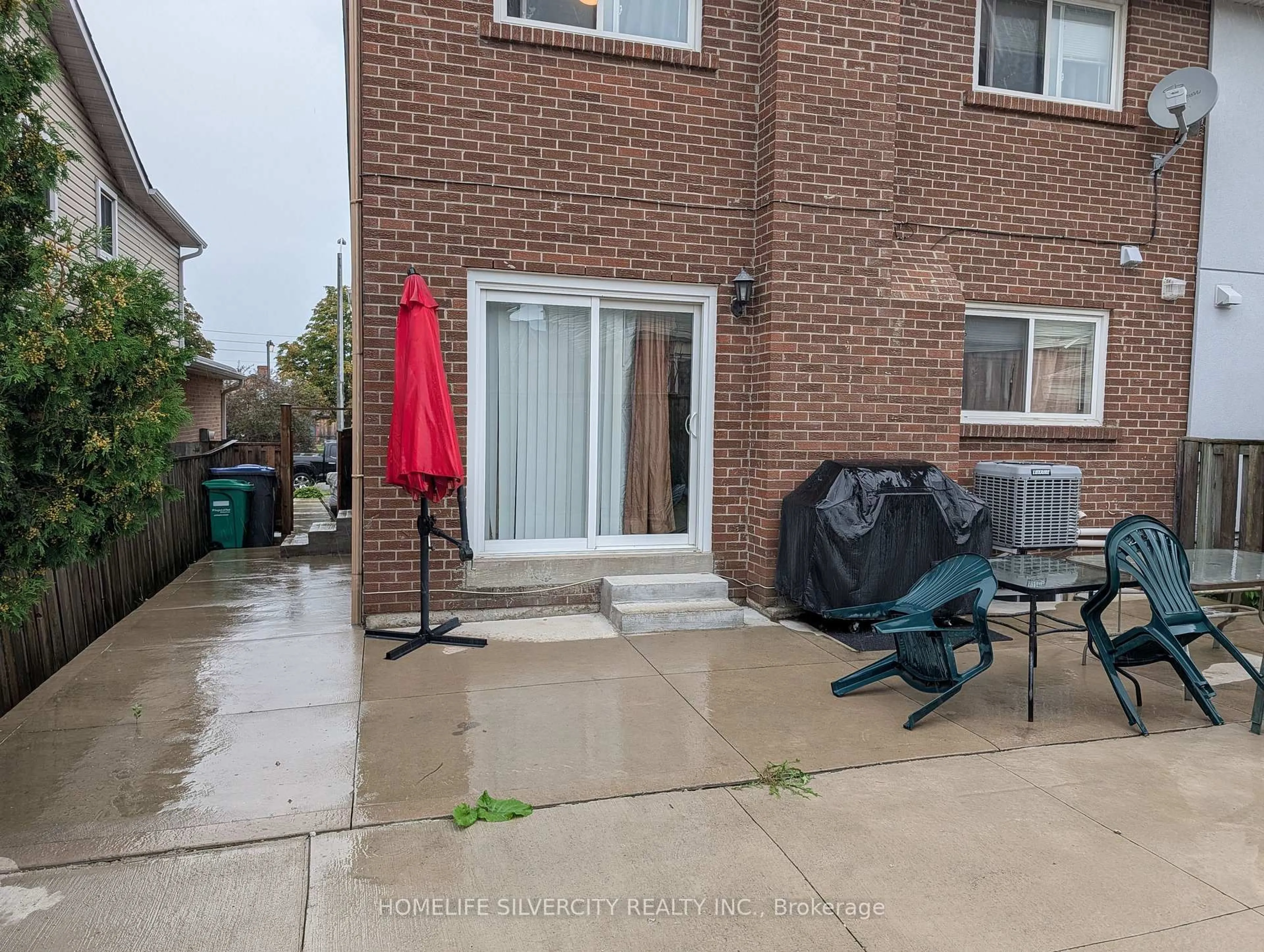 Patio, street for 117 Simmons Blvd, Brampton Ontario L6V 3X4