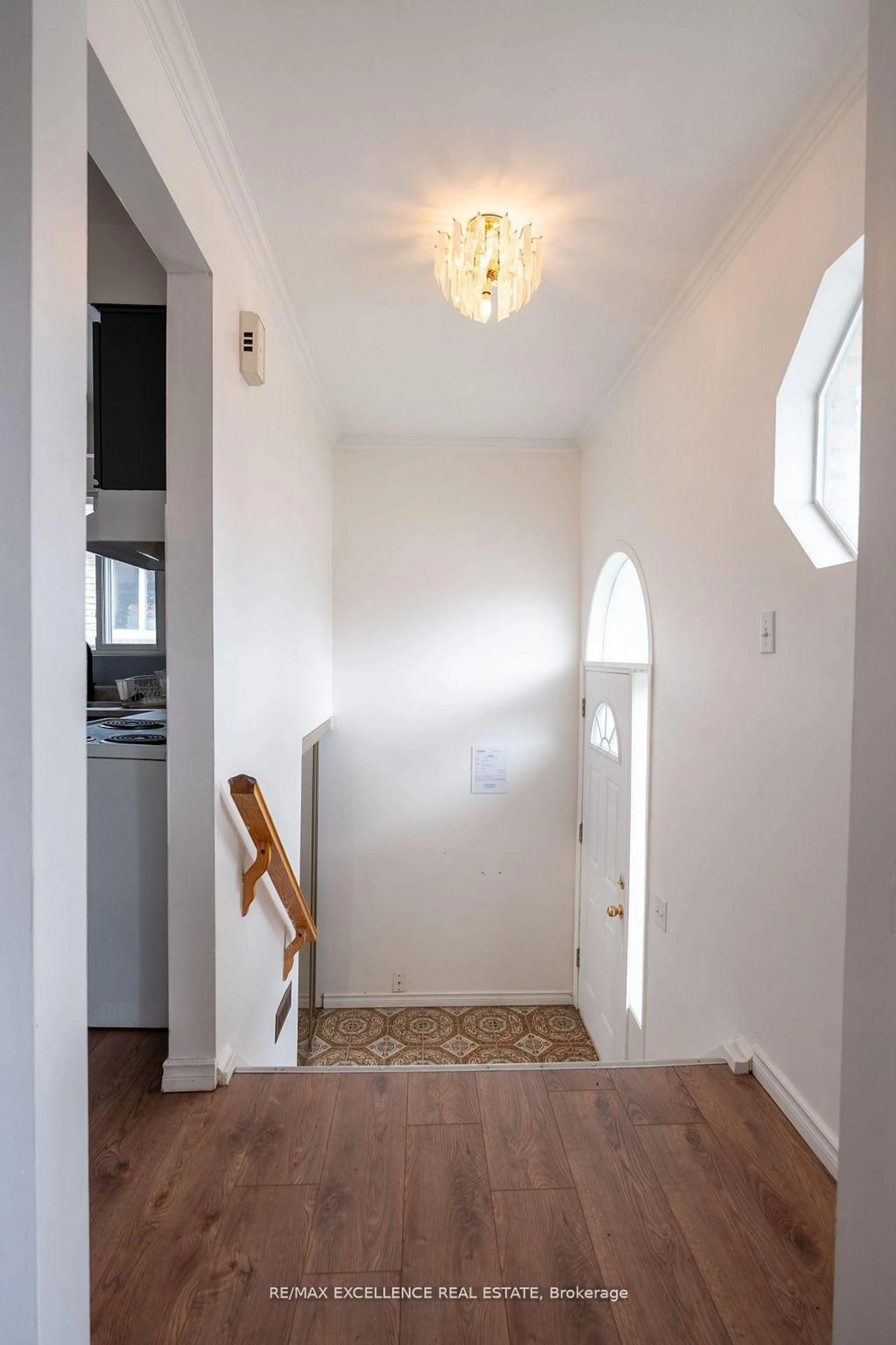 Indoor entryway for 144 Abell Dr, Brampton Ontario L6V 2Z8