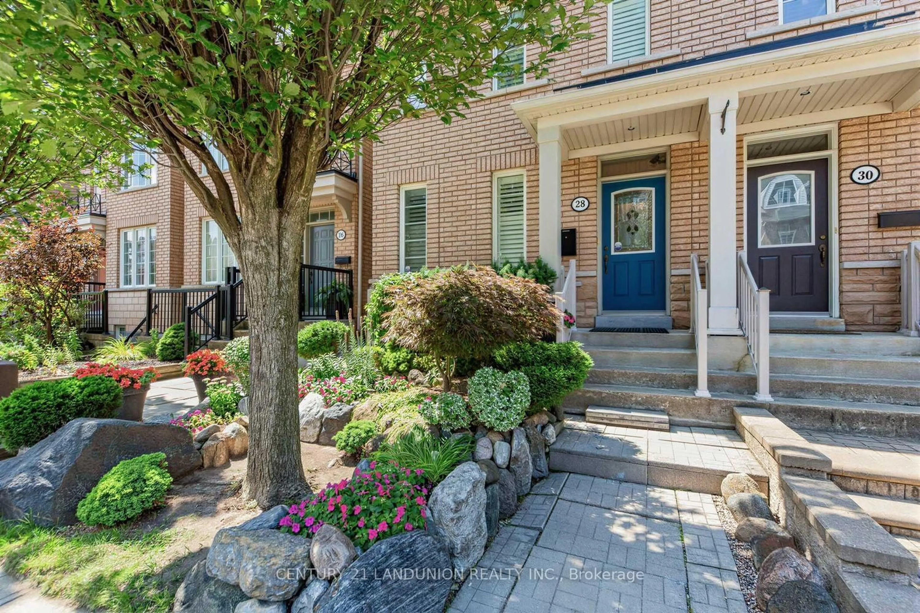 Home with brick exterior material, street for 28 Herzberg Gdns, Toronto Ontario M3J 3P4