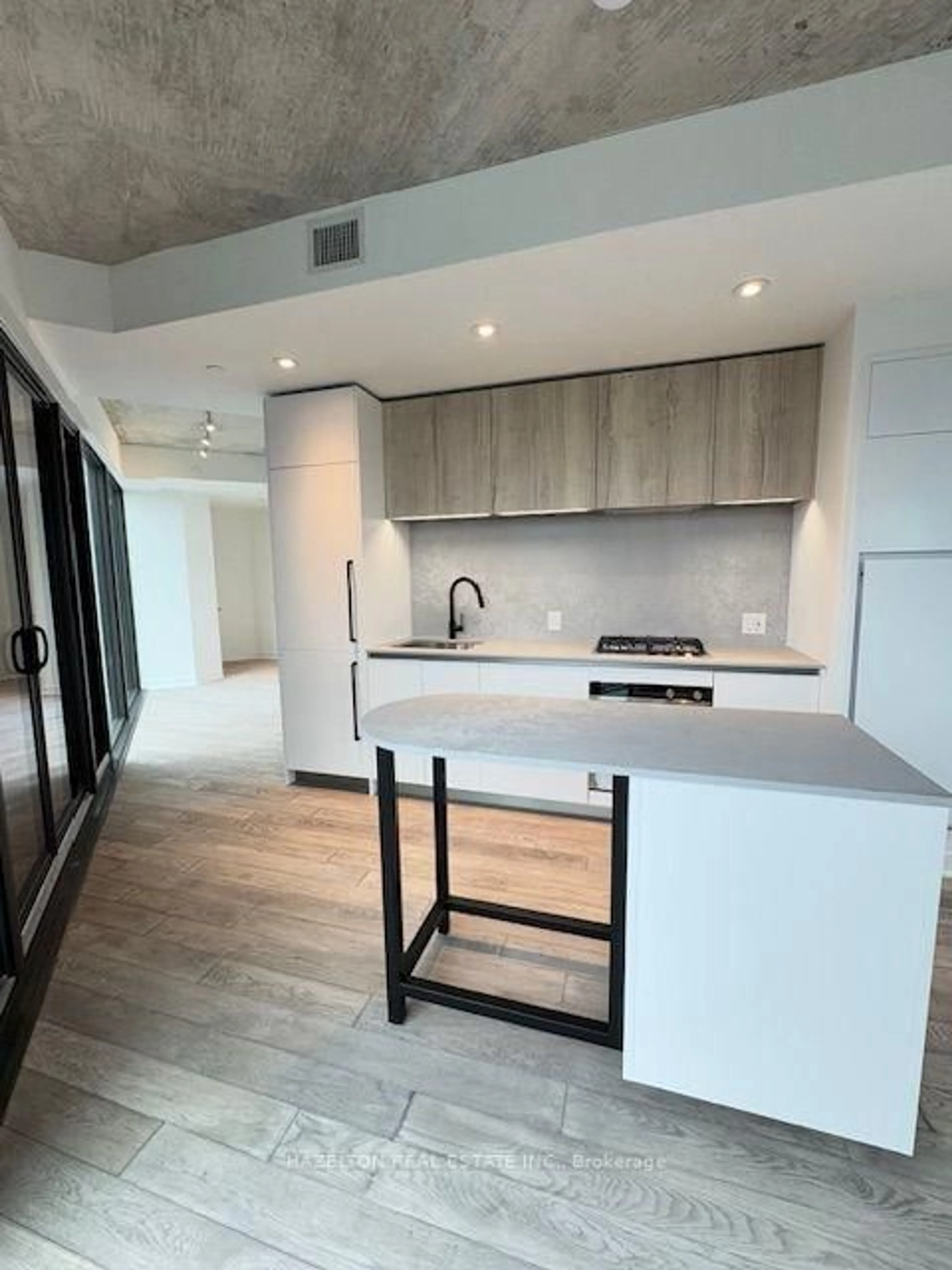 Open concept kitchen, unknown for 2625 Dundas St #514, Toronto Ontario M6P 0C5