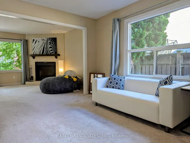3279 Charlebrook Crt, Mississauga 3