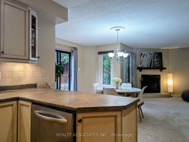 3279 Charlebrook Crt, Mississauga 5