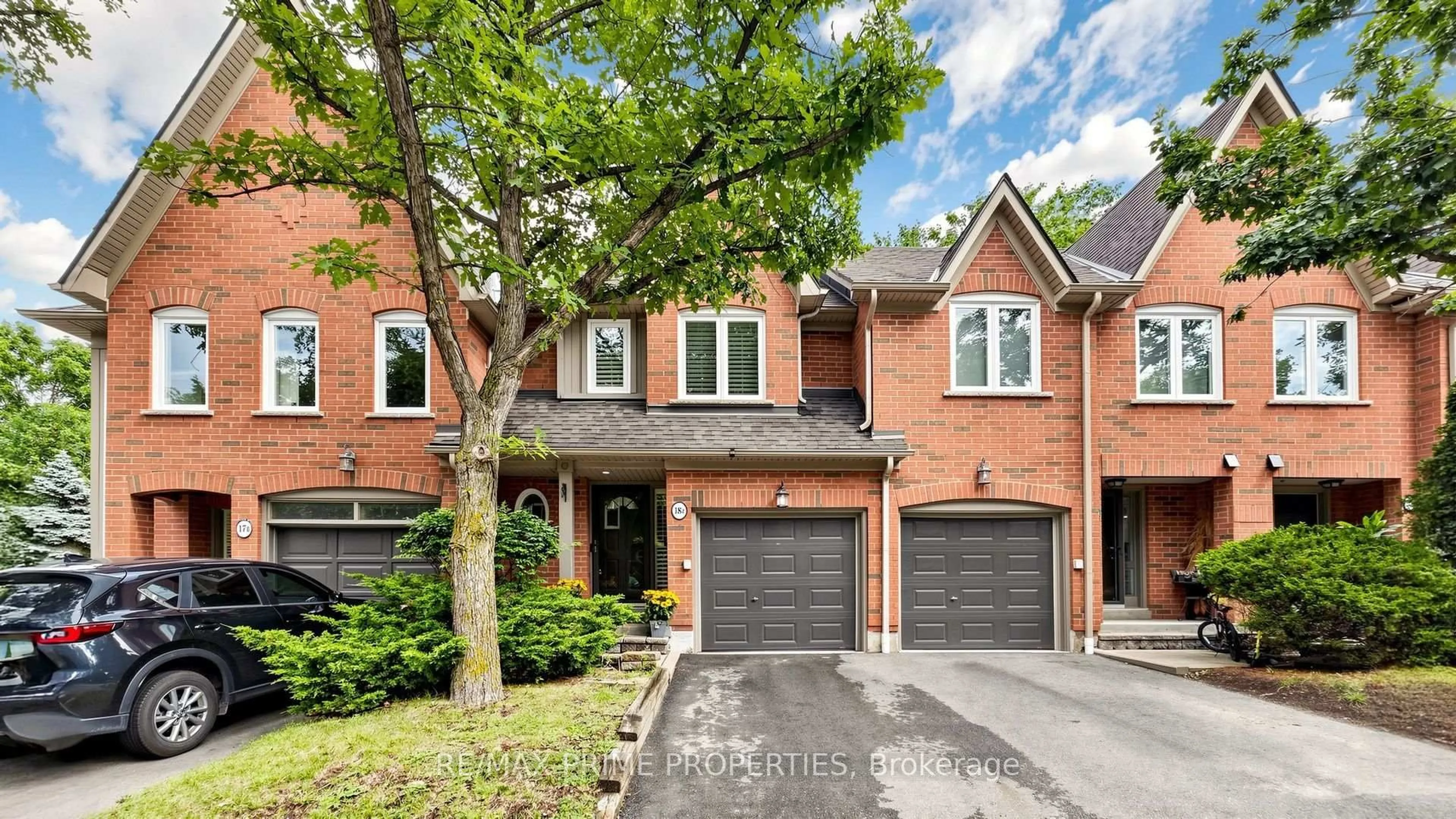 Home with brick exterior material, street for 1084 Queen St #18B, Mississauga Ontario L5H 4K4