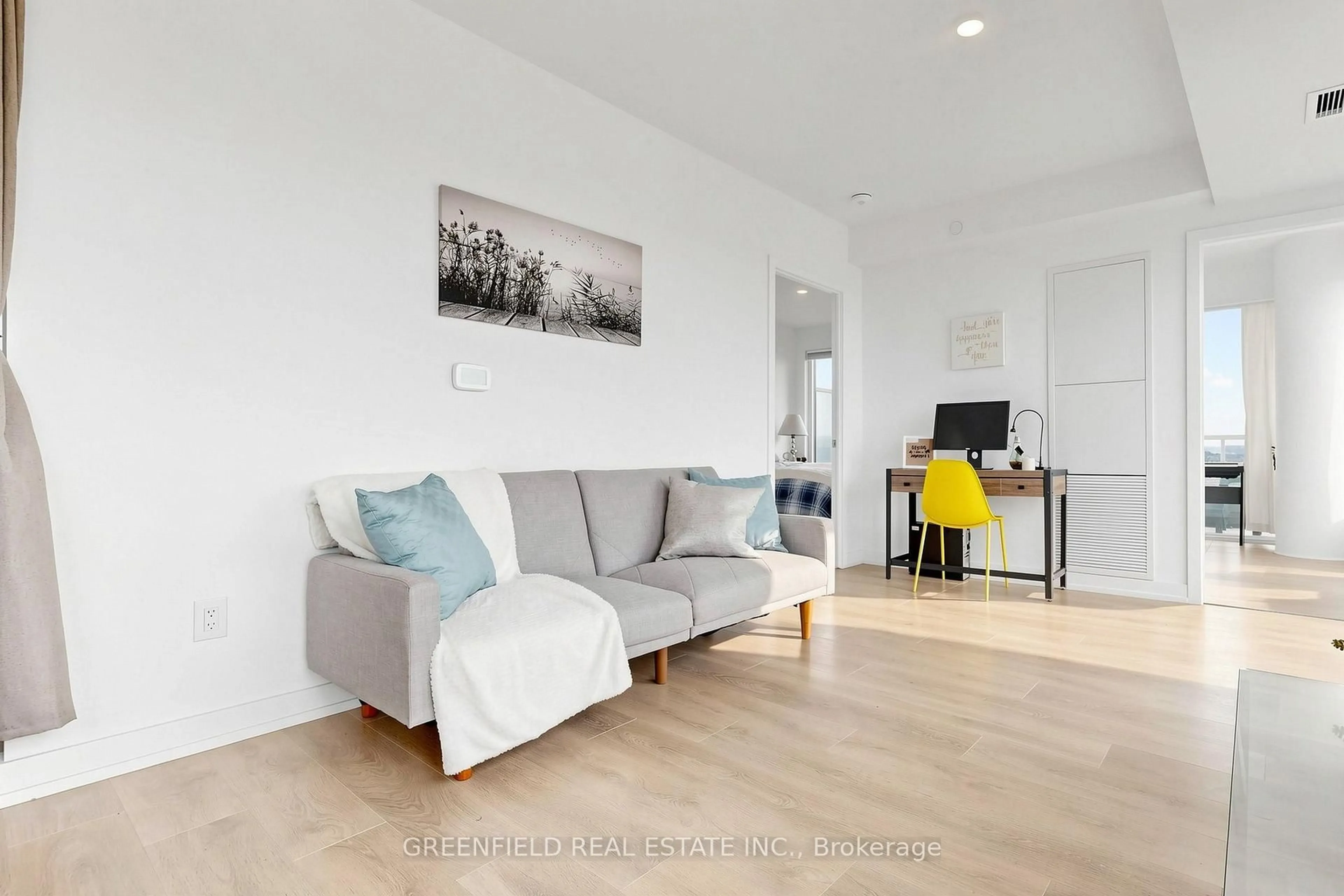 Living room with furniture, wood/laminate floor for 1100 Sheppard Ave #626, Toronto Ontario M3A 0G8