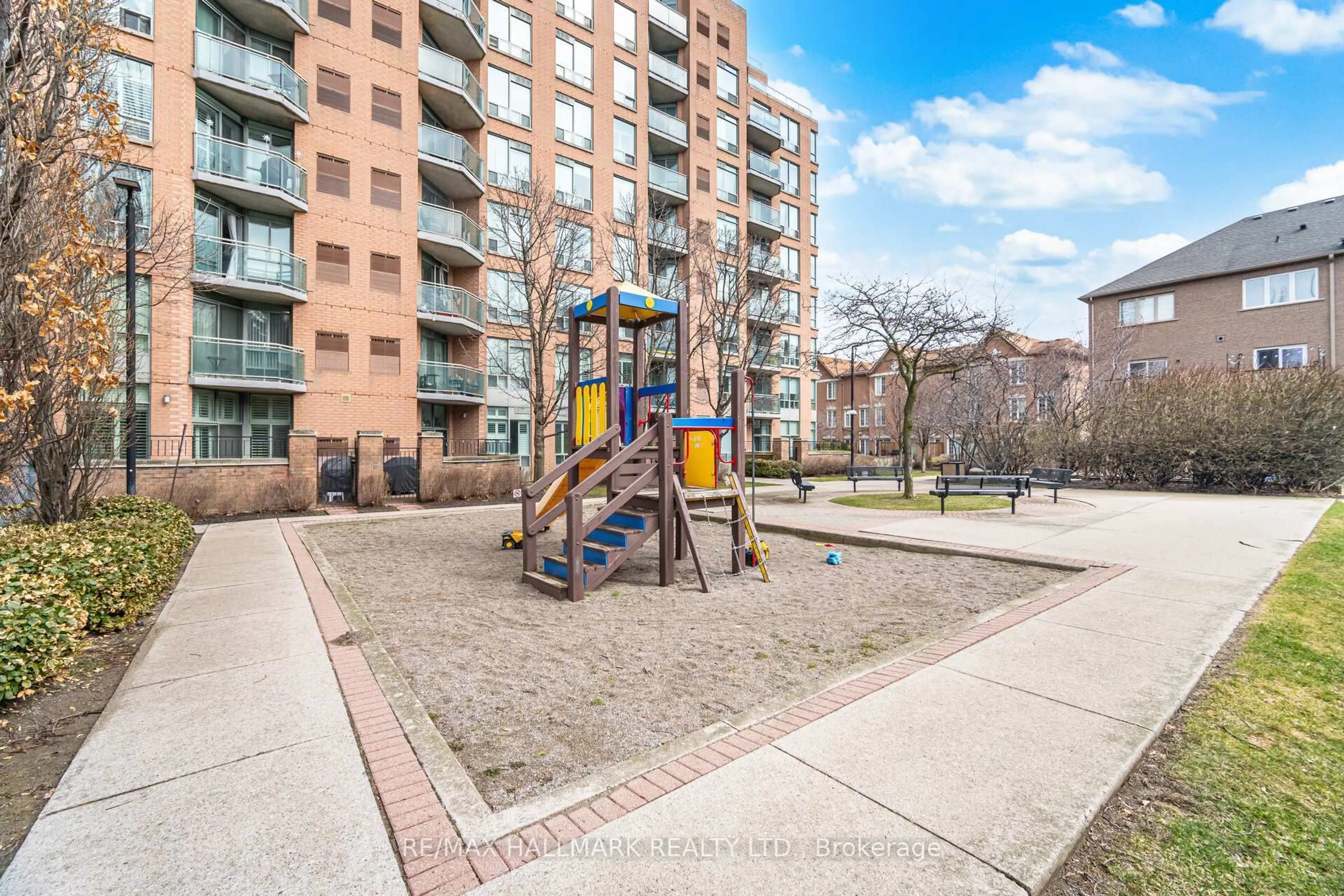 Patio, unknown for 190 Manitoba St #209, Toronto Ontario M8Y 3Y8