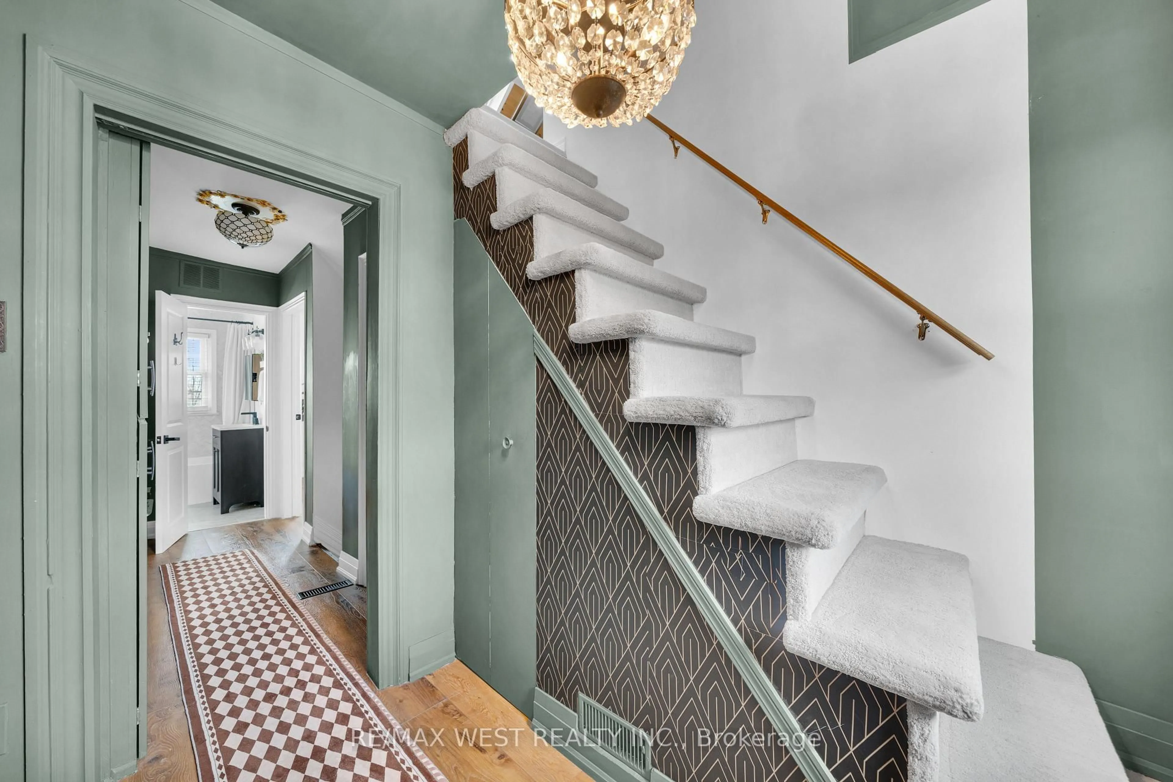Stairs for 259 Sixth St, Toronto Ontario M8V 3A8